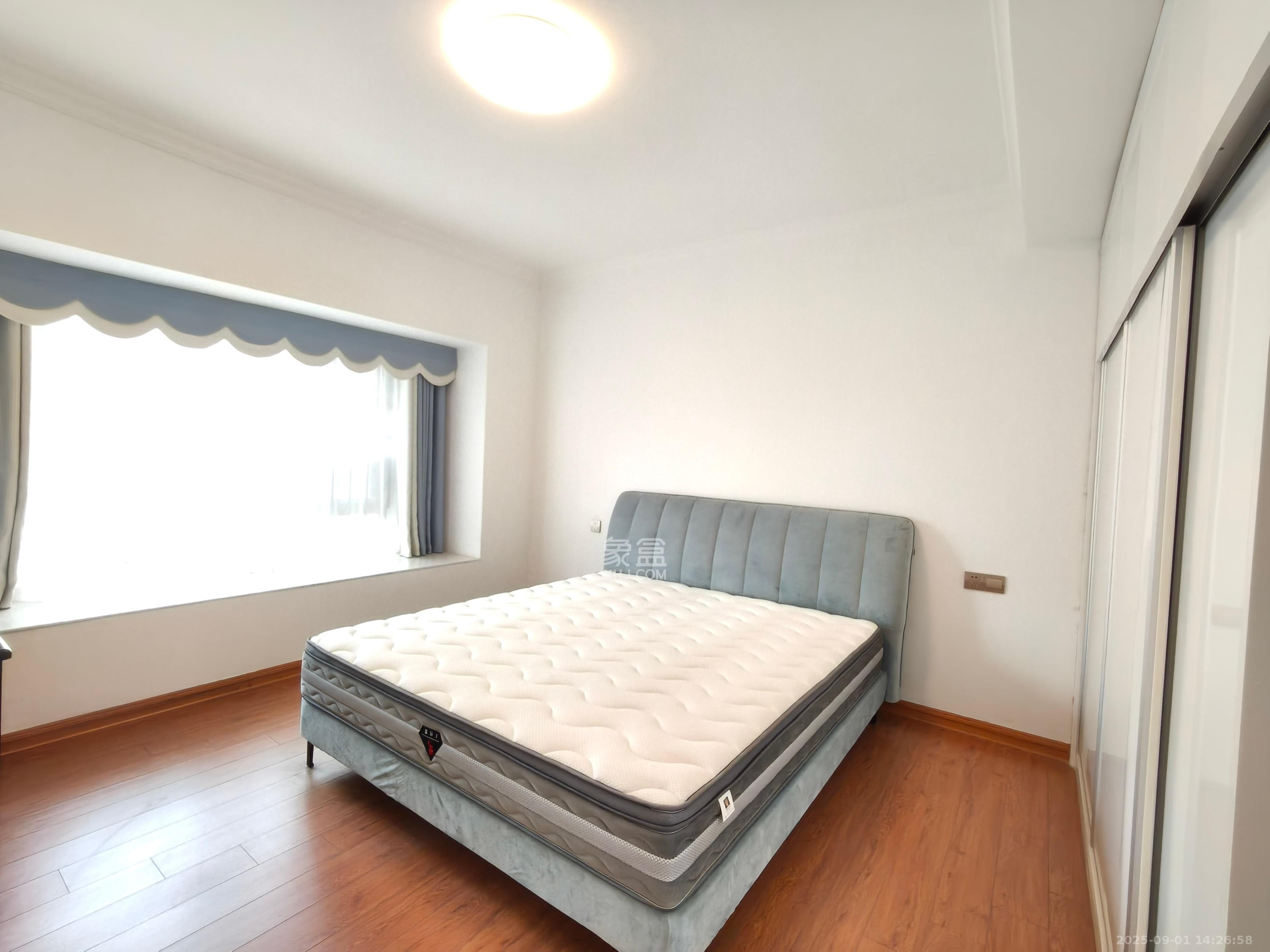 碧桂园星城首府  4室2厅2卫    3600.0元/月 碧桂园星城首府  4室2厅2卫    3600.0元/月室内图