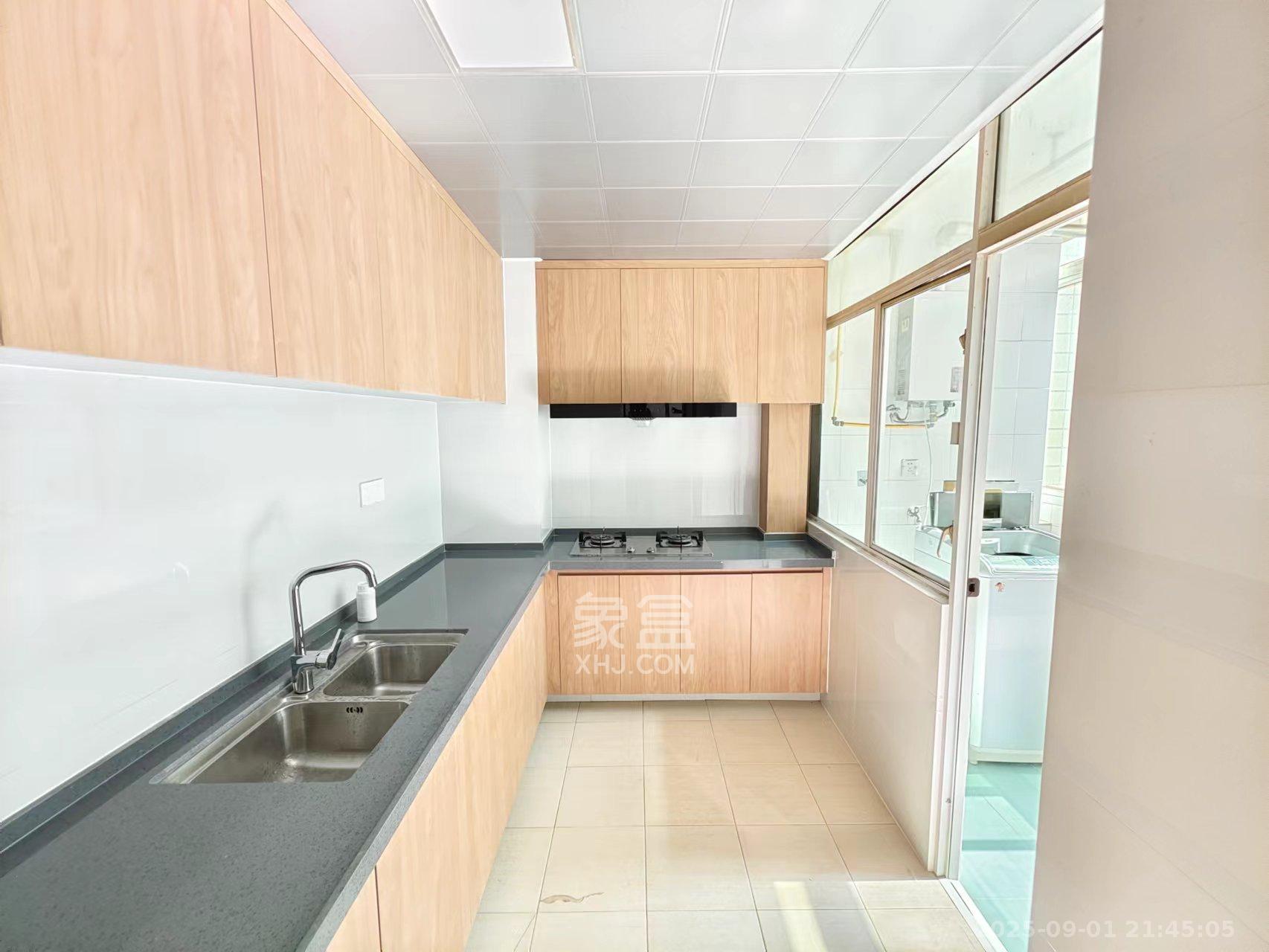 名都花园  2室2厅1卫    2300.0元/月 名都花园  2室2厅1卫    2300.0元/月室内图