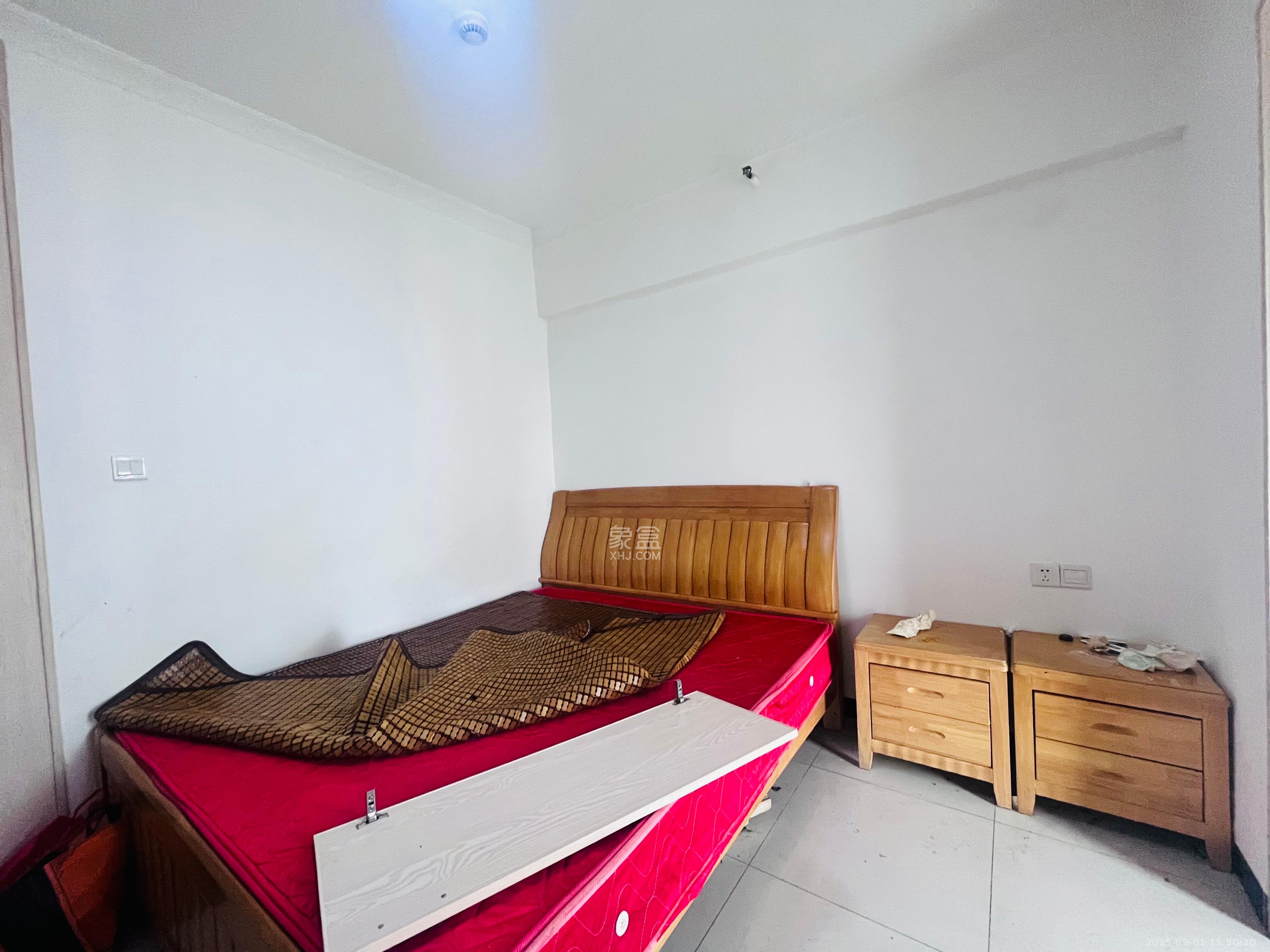 达美D6区  1室1厅1卫    1400.0元/月 达美D6区  1室1厅1卫    1400.0元/月室内图