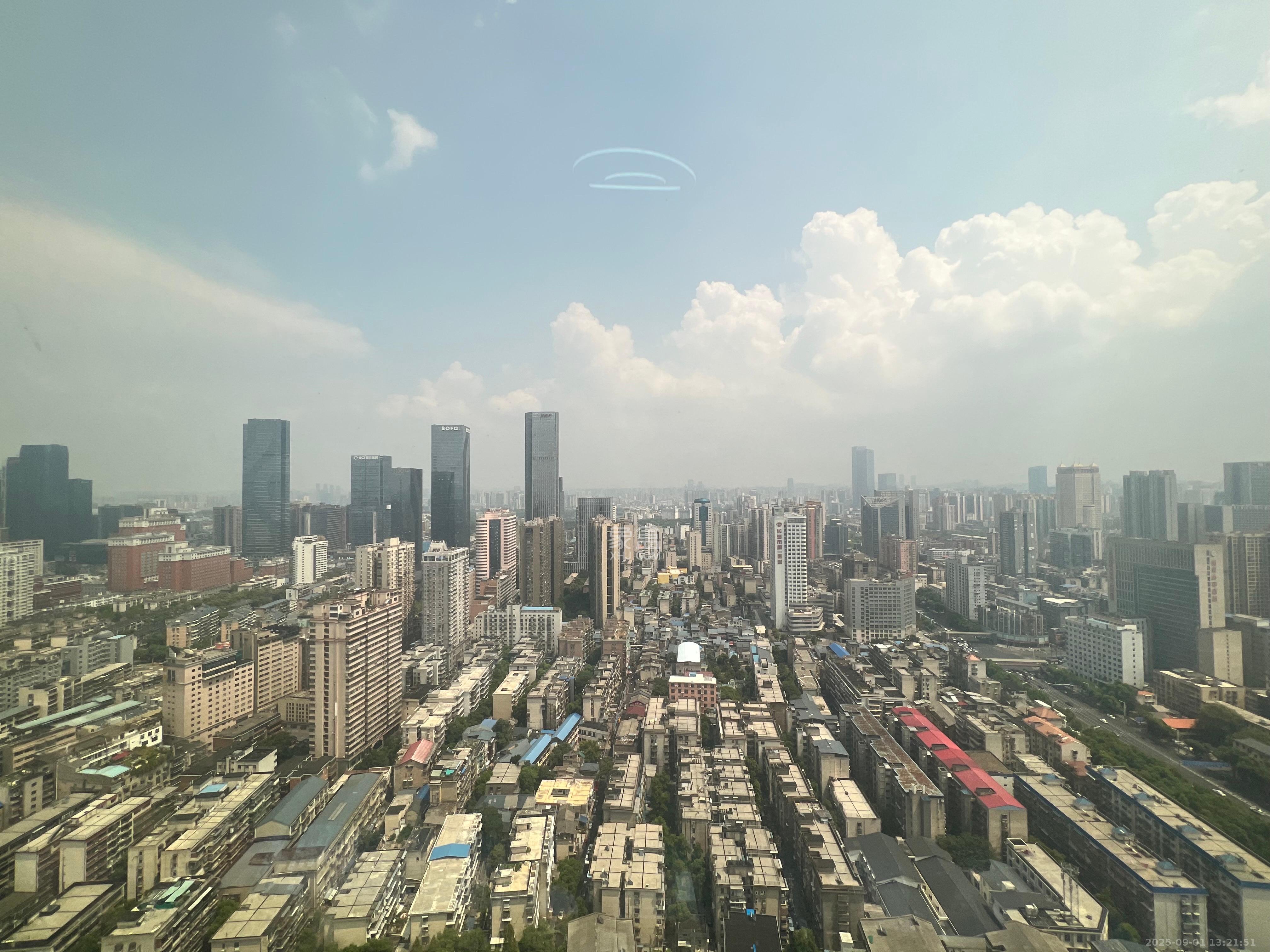 华润置地中心  1室0厅1卫   2200.00元/月室内图