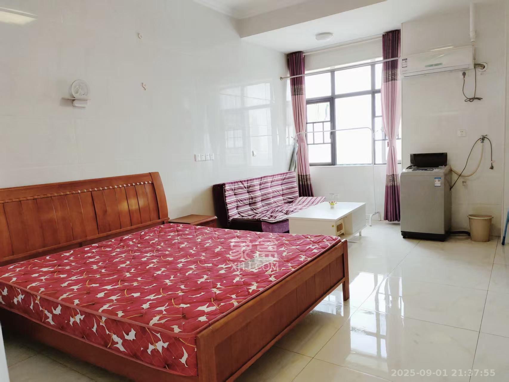 黄金一区 1室0厅1卫 1000.0元/月 黄金一区 1室0厅1卫 1000.0元/月室内图