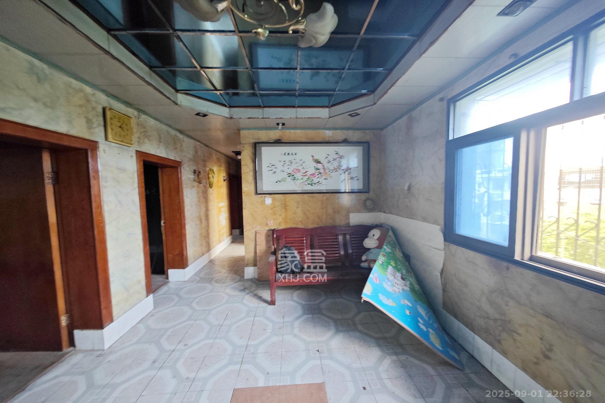 阿弥岭一二片  3室1厅1卫    45.0万 阿弥岭一二片  3室1厅1卫    45.0万客厅