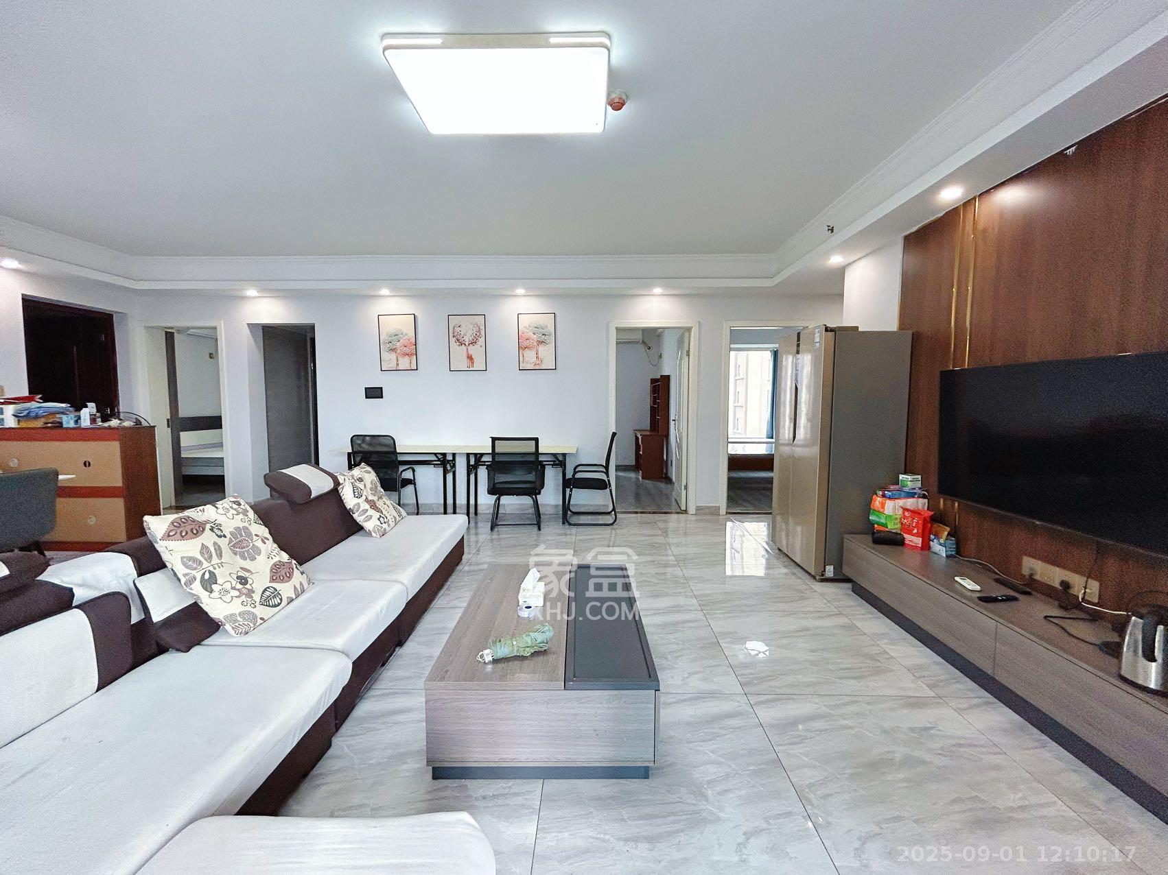 北辰三角洲C3区  4室2厅2卫    4200.0元/月 北辰三角洲C3区  4室2厅2卫    4200.0元/月室内图