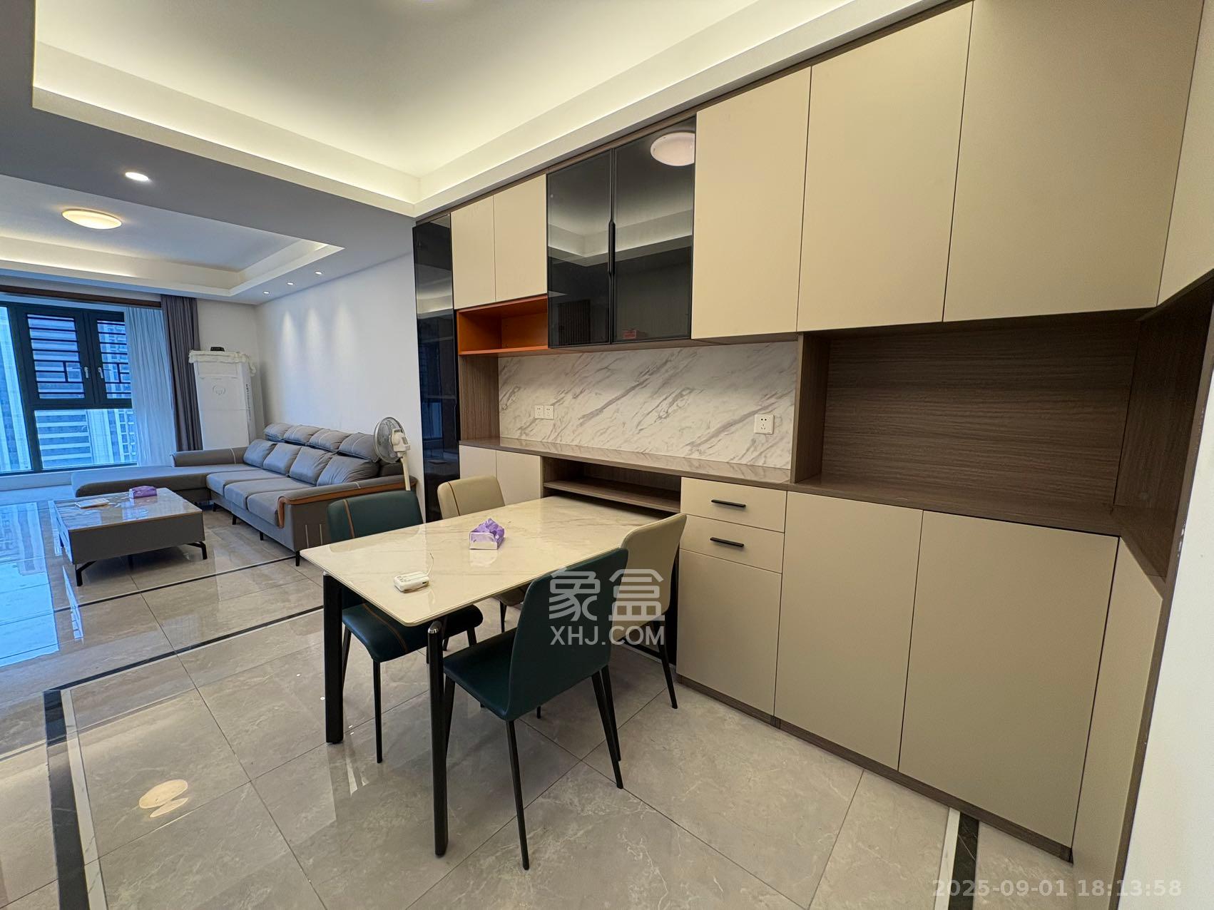 映客龙湖璟翠公馆(映客龙湖璟翠中心) 3室2厅2卫 3300.0元/月 映客龙湖璟翠公馆(映客龙湖璟翠中心) 3室2厅2卫 3300.0元/月室内图