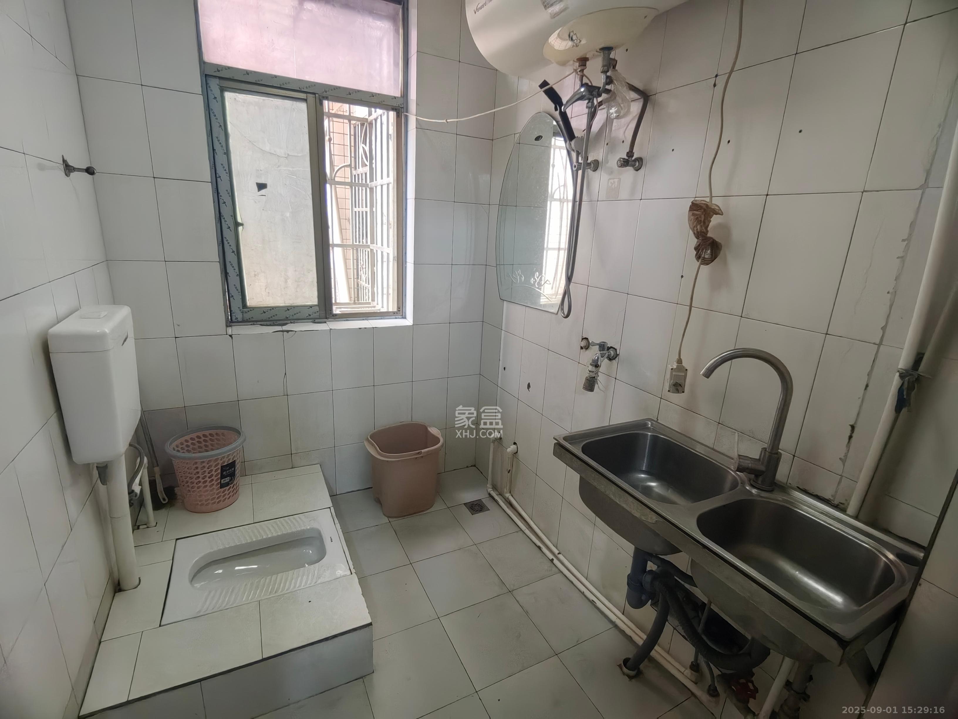 和平小区 2室1厅1卫 1000.0元/月 和平小区 2室1厅1卫 1000.0元/月室内图