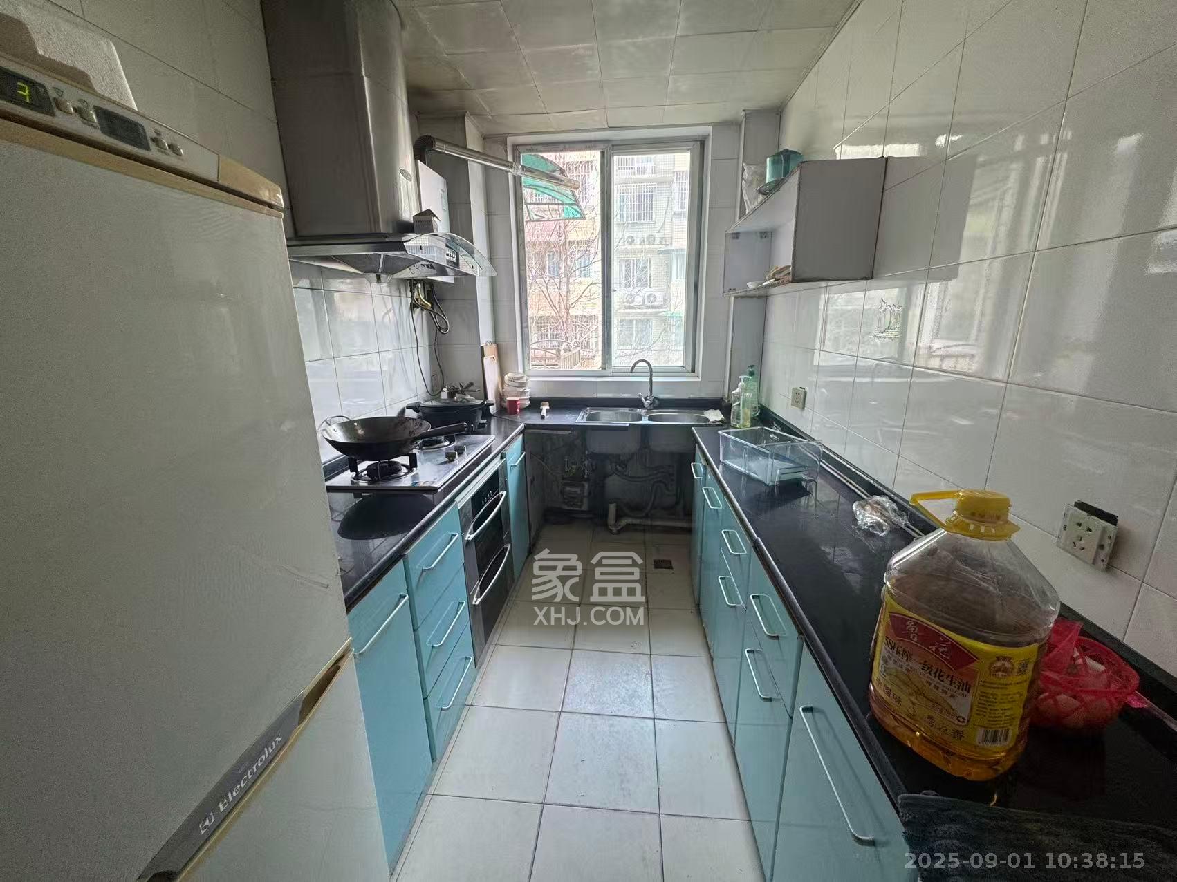 德馨园  3室2厅2卫    1700.0元/月 德馨园  3室2厅2卫    1700.0元/月室内图