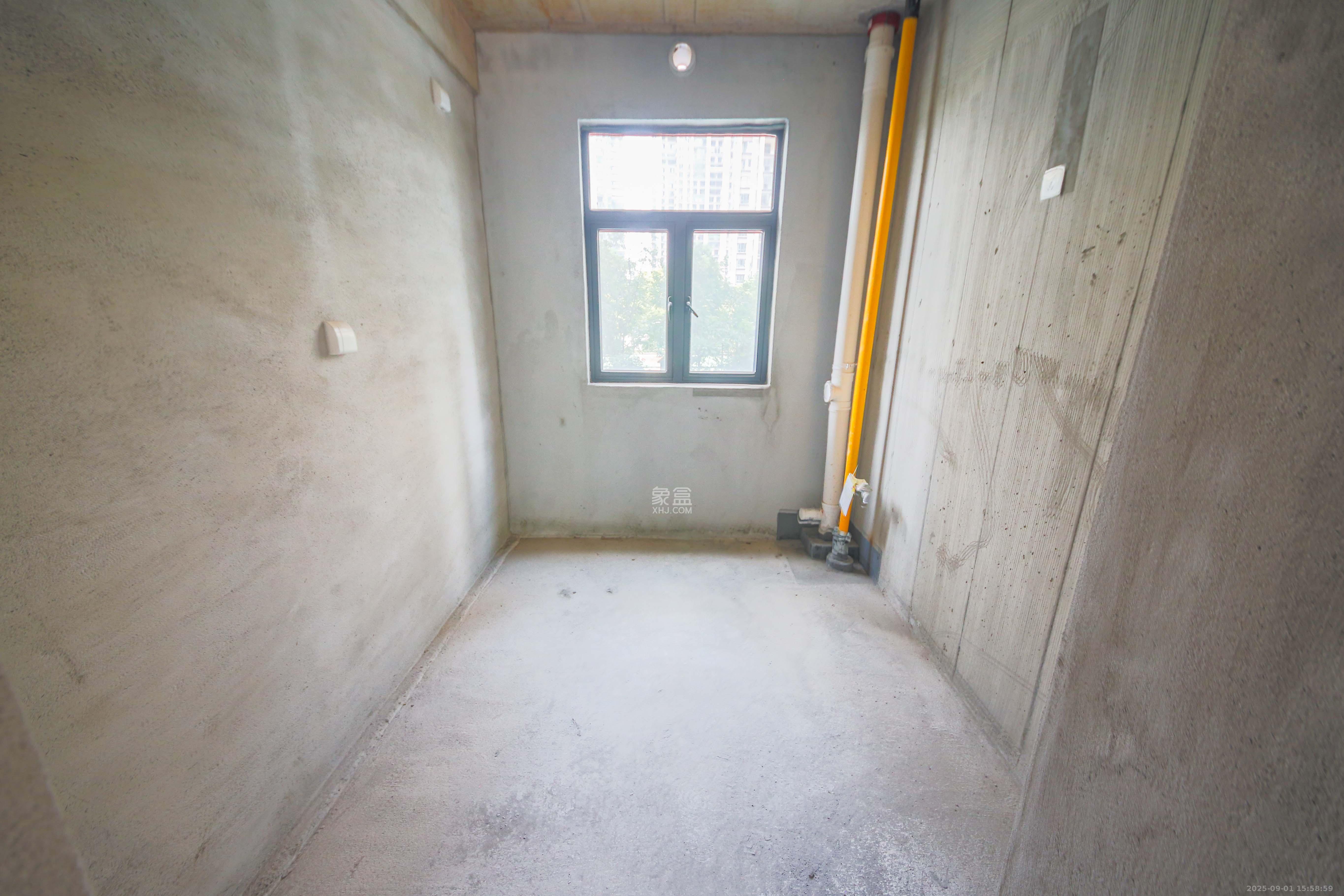 中建钰和城  3室2厅1卫    136.8万 中建钰和城  3室2厅1卫    136.8万厨房