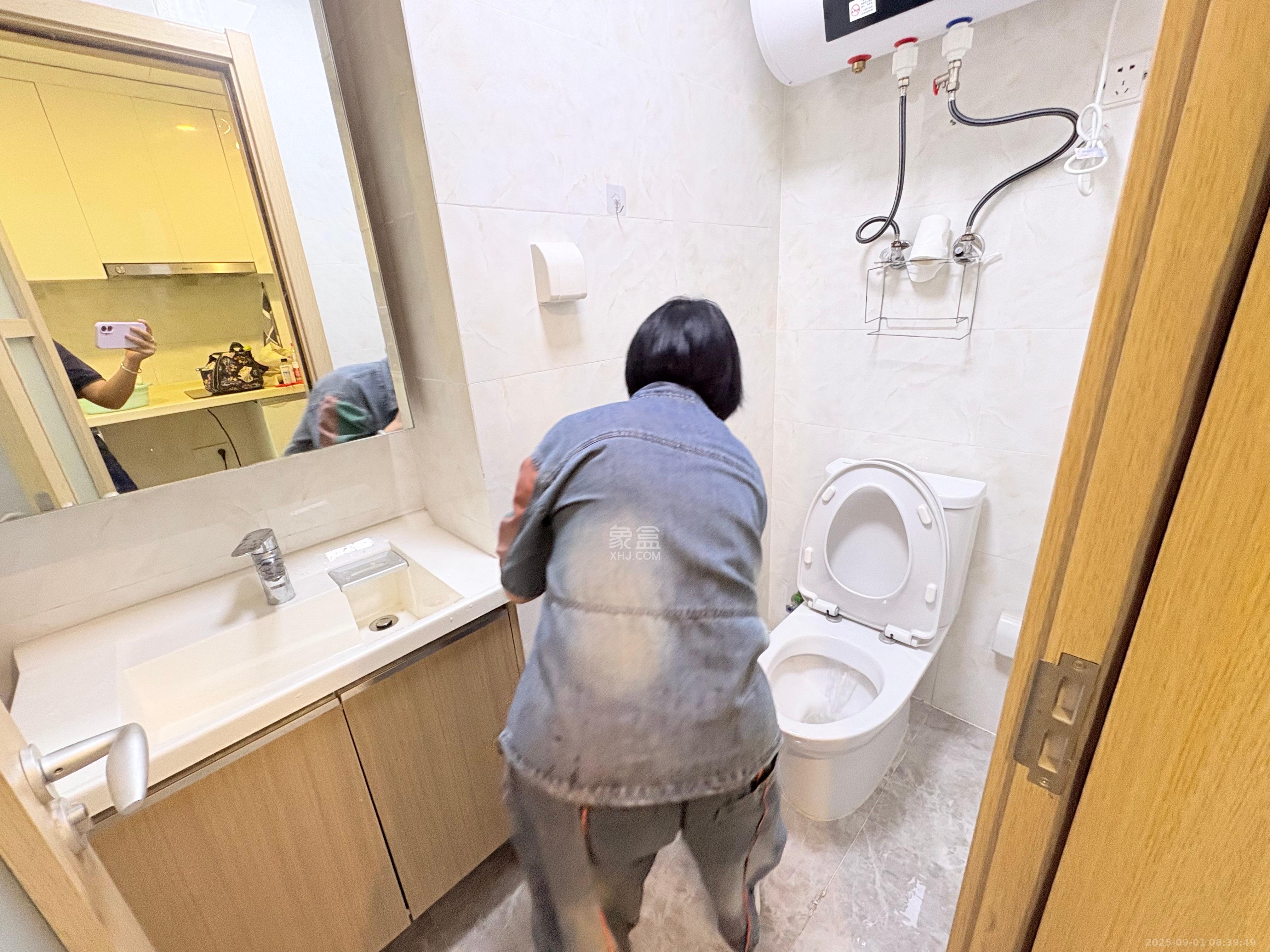 卓越浅水湾  1室0厅0卫   1200.00元/月室内图