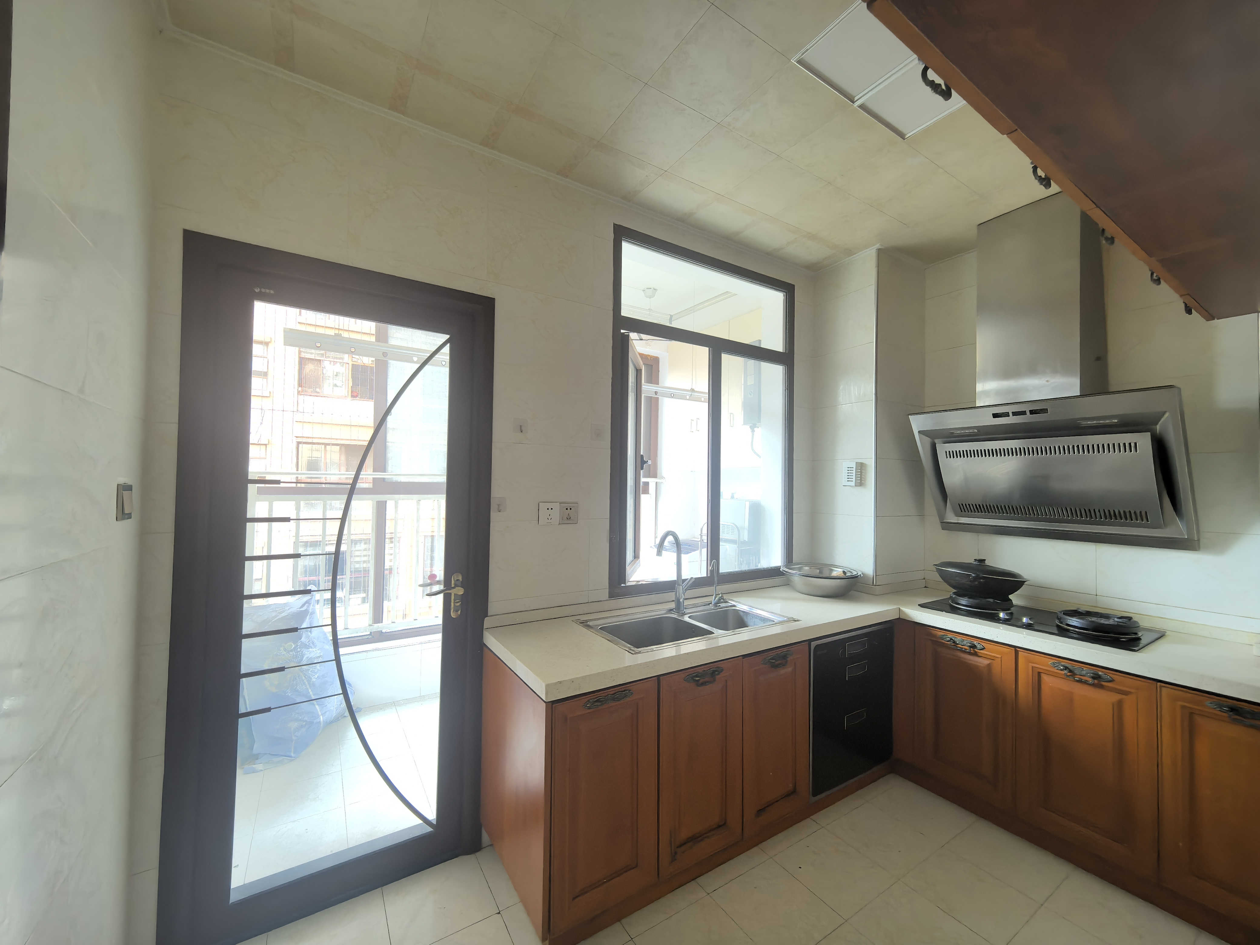 湾田和悦 3室2厅2卫 72.8万 湾田和悦 3室2厅2卫 72.8万客厅