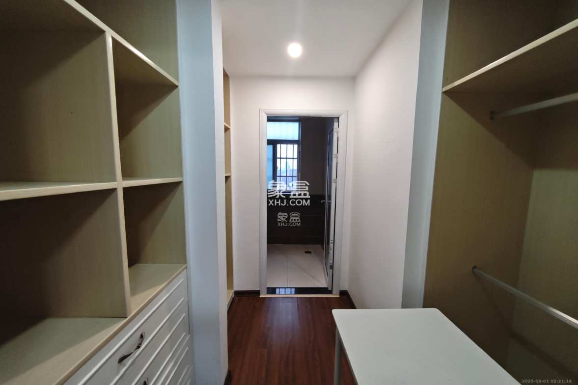 天天向上  3室2厅1卫    2800.0元/月 天天向上  3室2厅1卫    2800.0元/月室内图