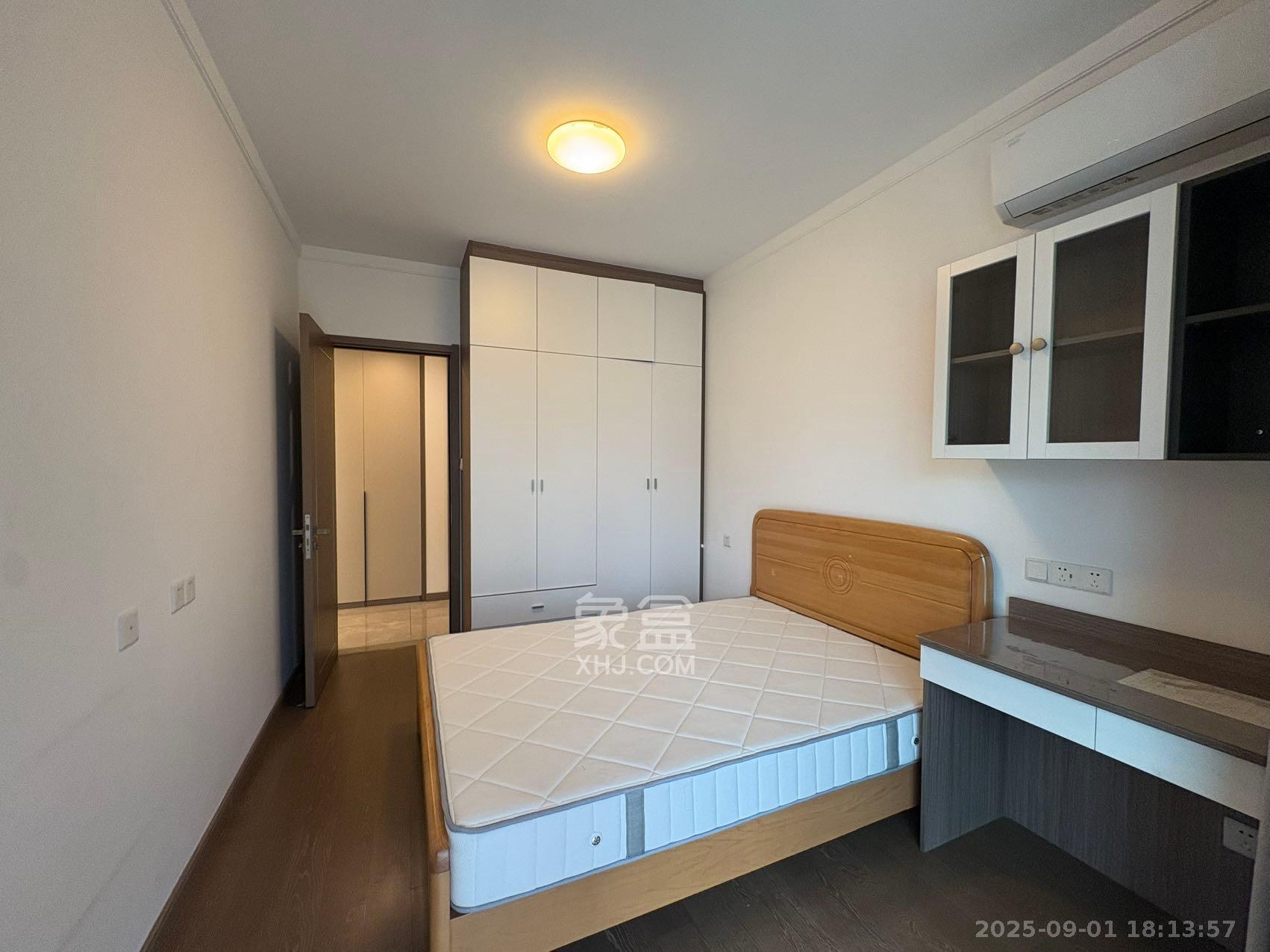 映客龙湖璟翠公馆(映客龙湖璟翠中心) 3室2厅2卫 3300.0元/月 映客龙湖璟翠公馆(映客龙湖璟翠中心) 3室2厅2卫 3300.0元/月室内图