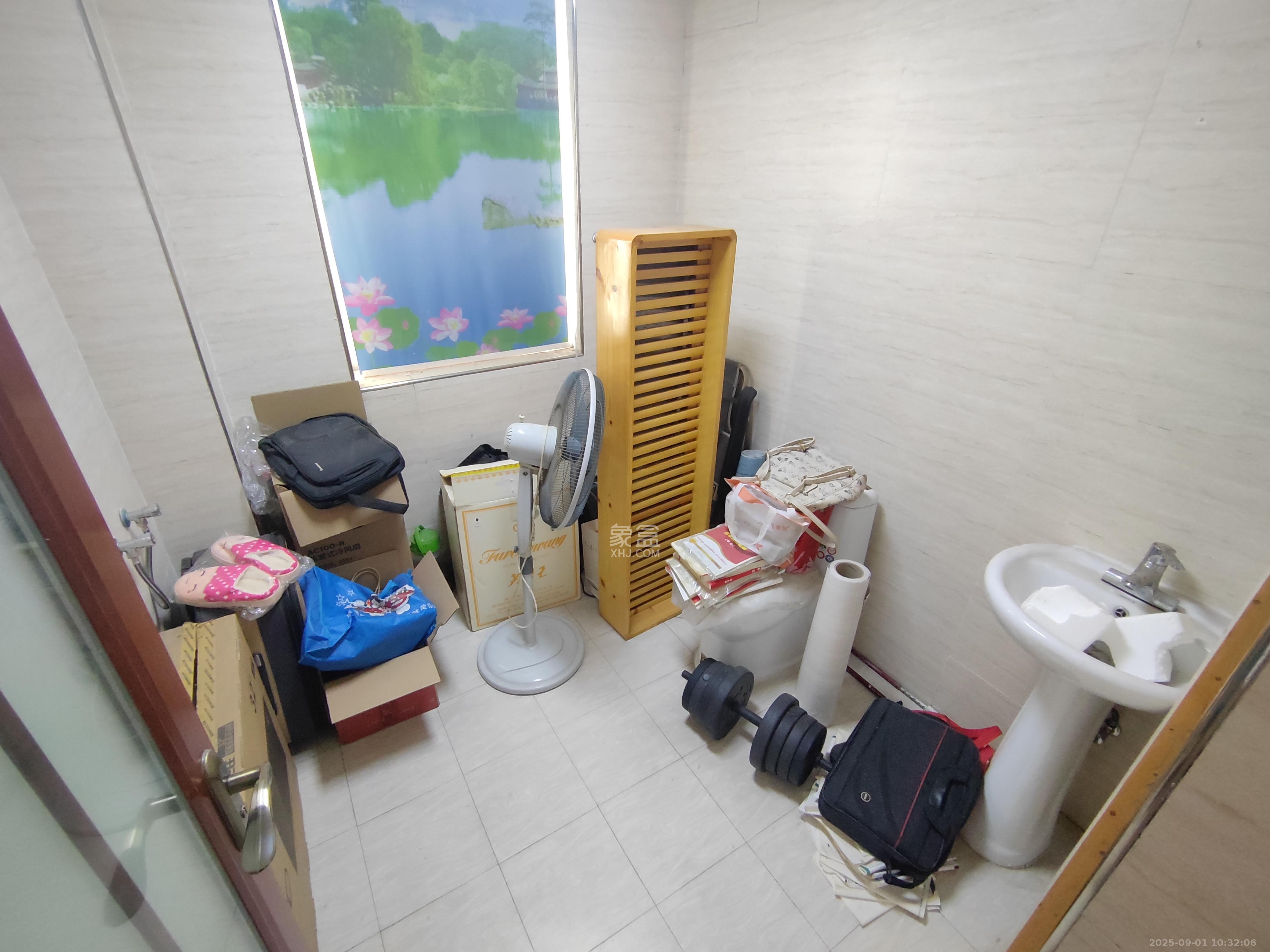 裕丰园  3室2厅2卫    1500.0元/月室内图