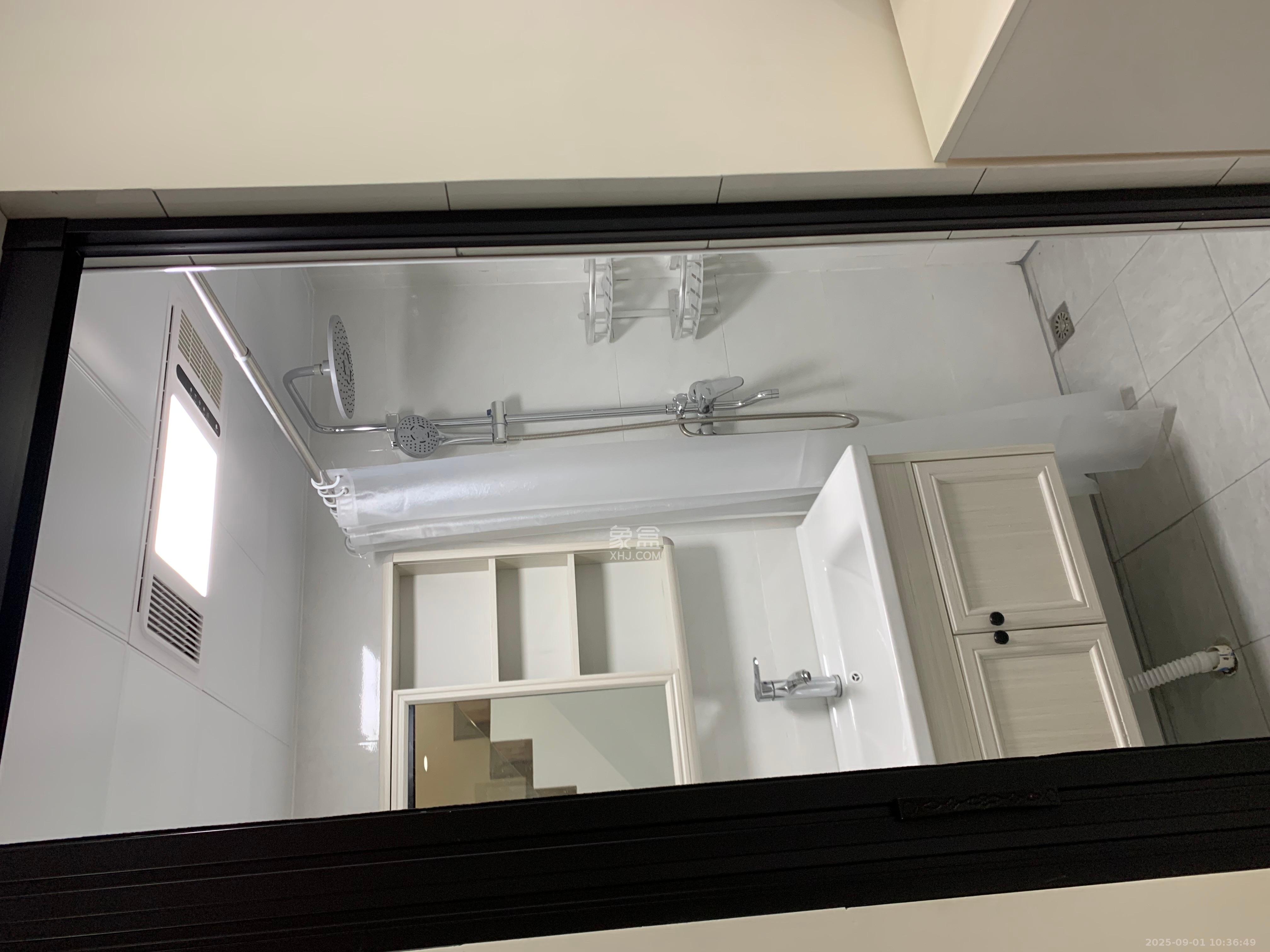 金地中交麓谷香颂(金地中交雅苑) 1室1厅1卫 2200.0元/月 金地中交麓谷香颂(金地中交雅苑) 1室1厅1卫 2200.0元/月室内图