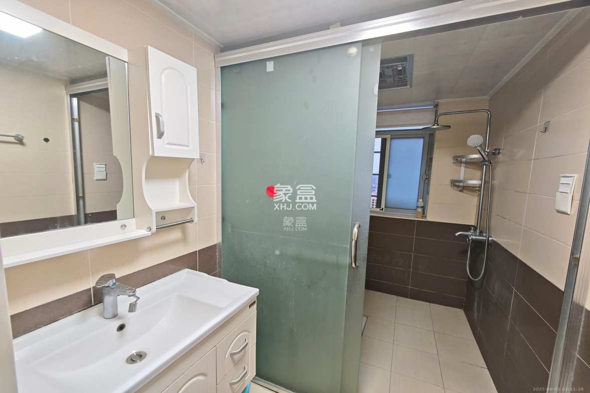 天天向上  3室2厅1卫    2800.0元/月 天天向上  3室2厅1卫    2800.0元/月室内图