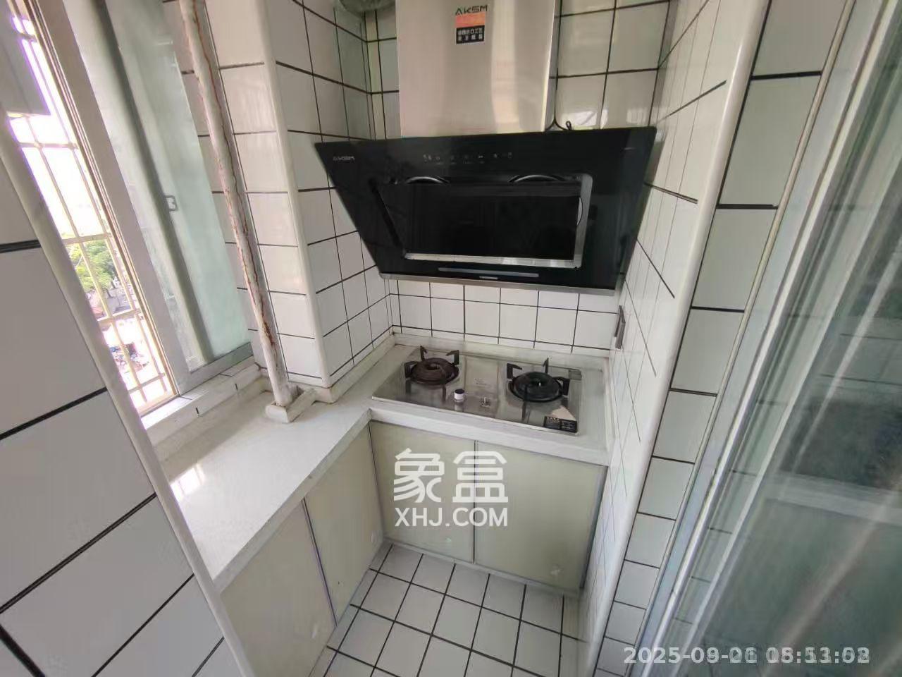 观湖公寓  1室1厅1卫   1600.00元/月室内图