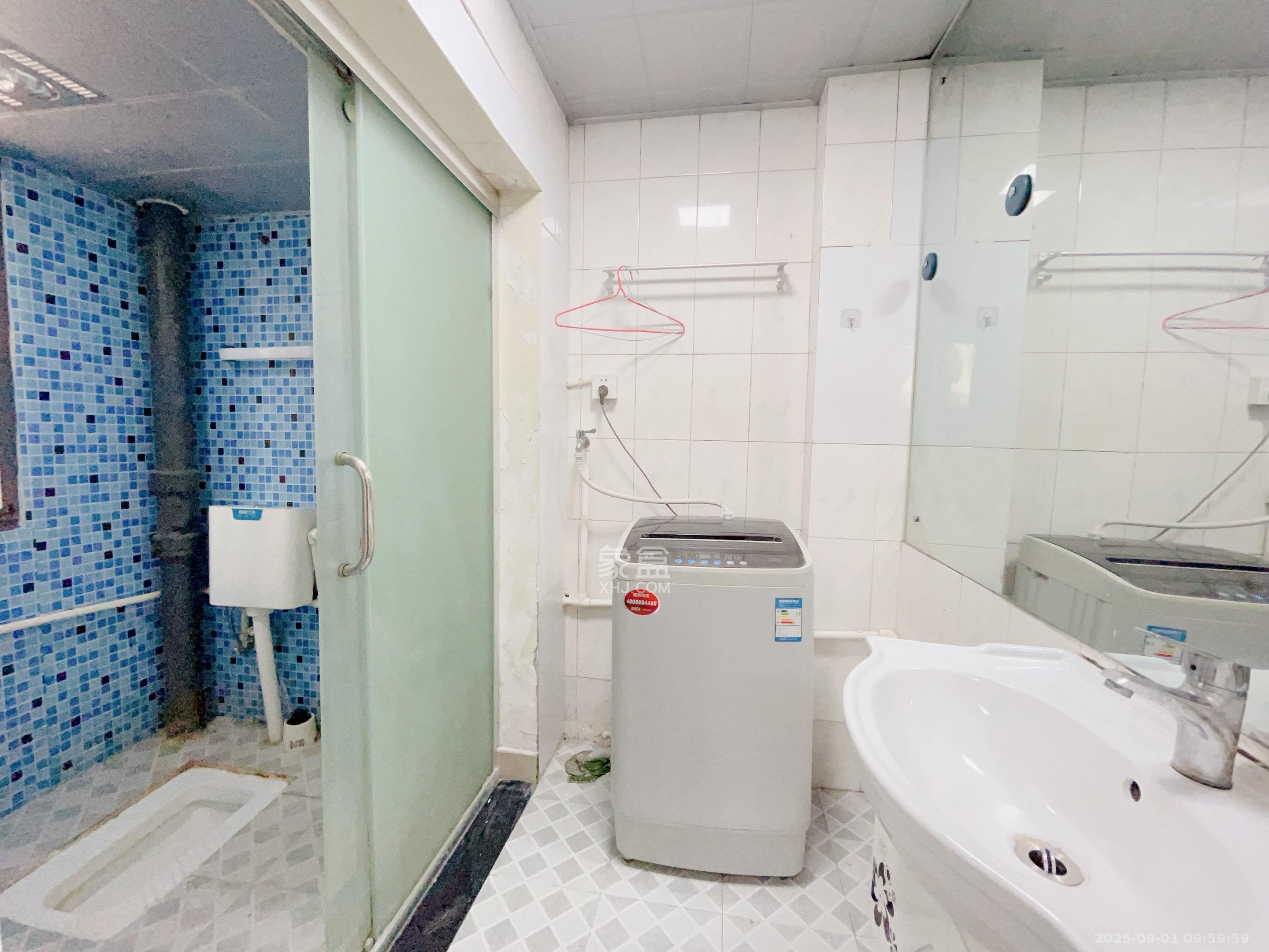 省体委冠军楼 3室2厅1卫 2600.0元/月 省体委冠军楼 3室2厅1卫 2600.0元/月室内图