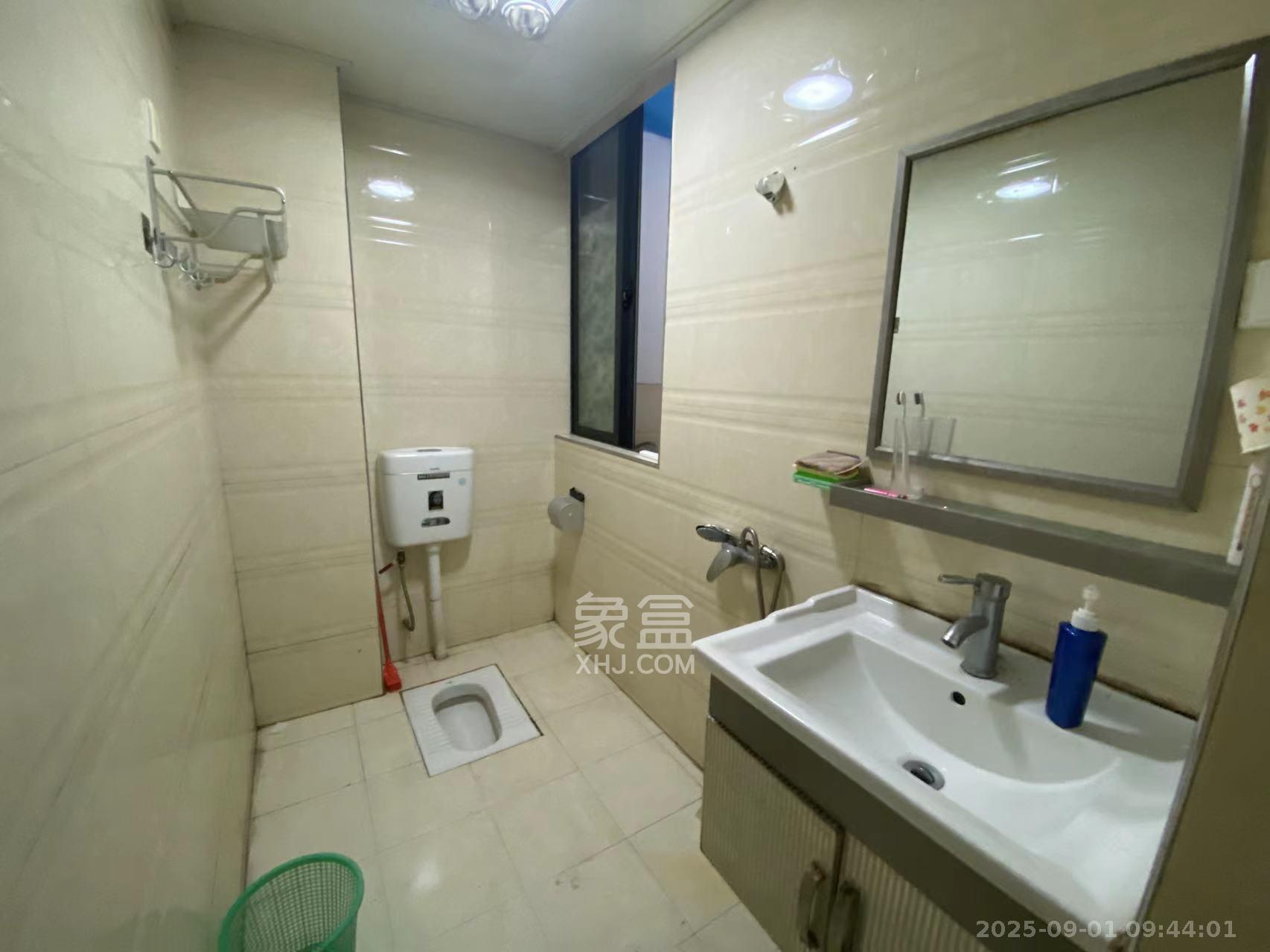 百纳广场(百纳公寓) 1室1厅0卫 2100.0元/月 百纳广场(百纳公寓) 1室1厅0卫 2100.0元/月室内图