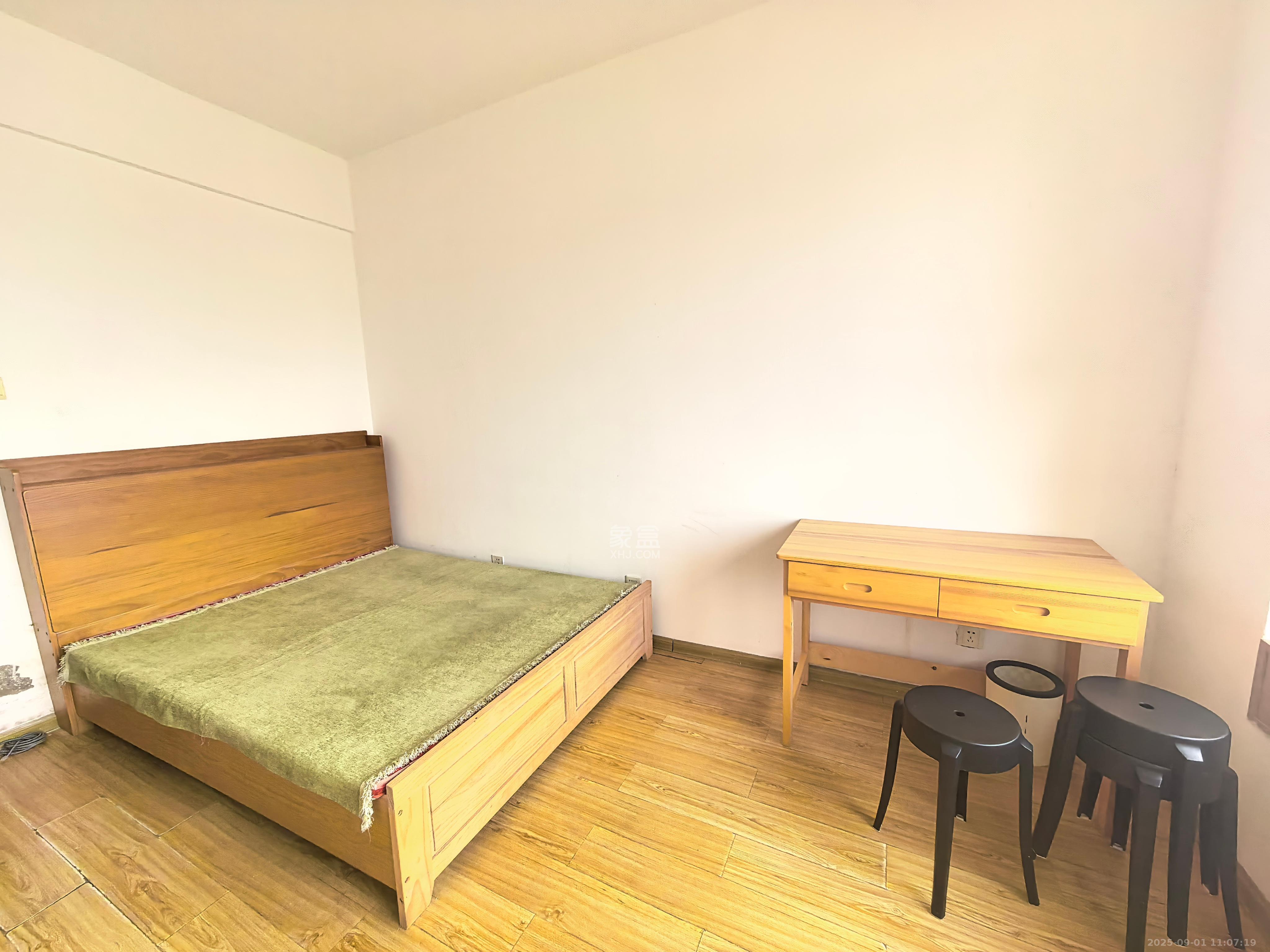 高升金典  1室1厅1卫    1500.0元/月室内图