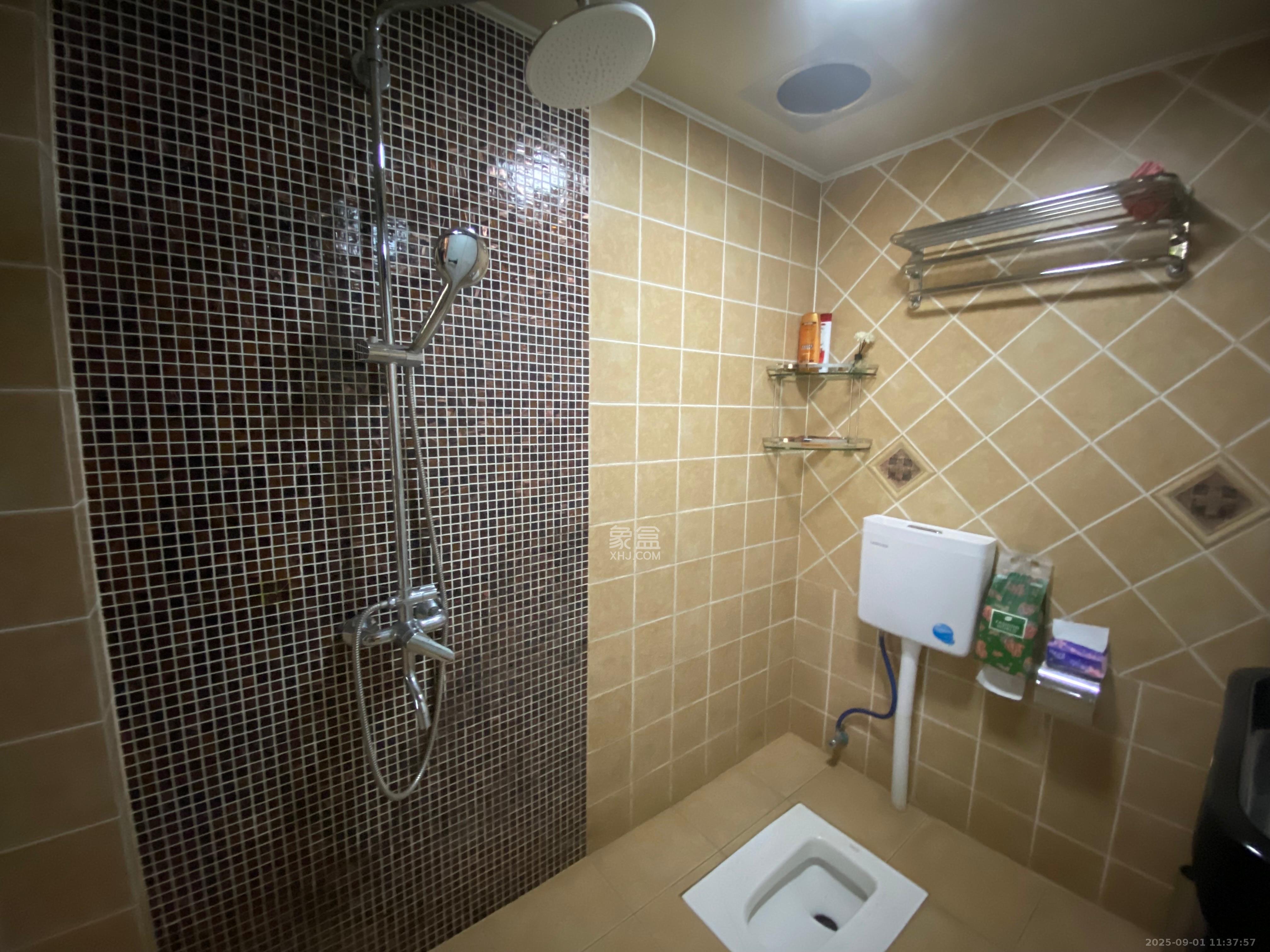 郡原居里  3室2厅2卫    1800.0元/月 郡原居里  3室2厅2卫    1800.0元/月室内图