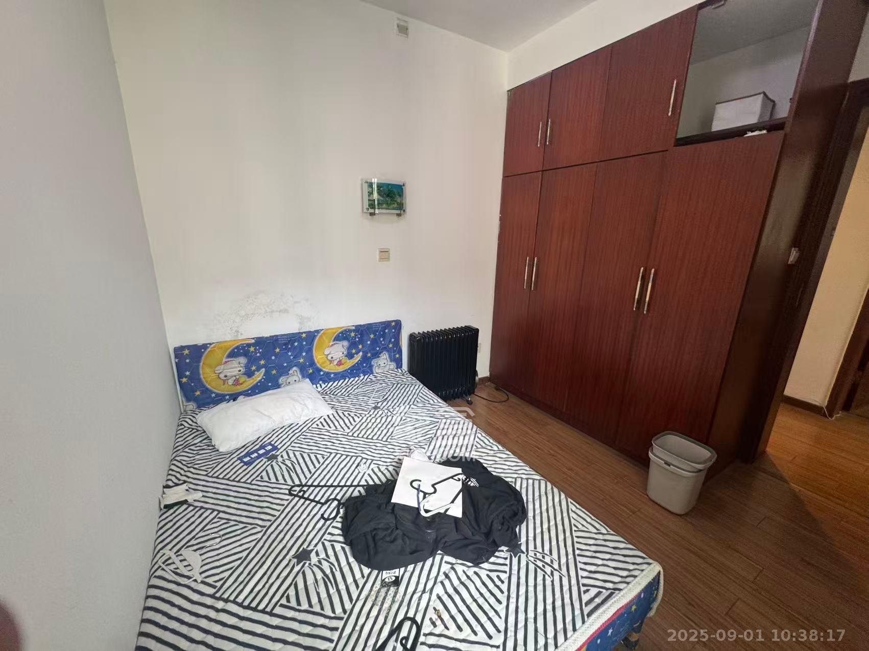 德馨园  3室2厅2卫    1700.0元/月 德馨园  3室2厅2卫    1700.0元/月室内图