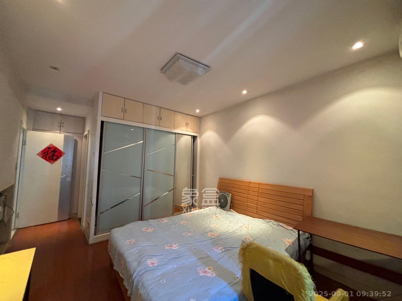 锦绣华天 3室2厅2卫 3000.0元/月 锦绣华天 3室2厅2卫 3000.0元/月室内图