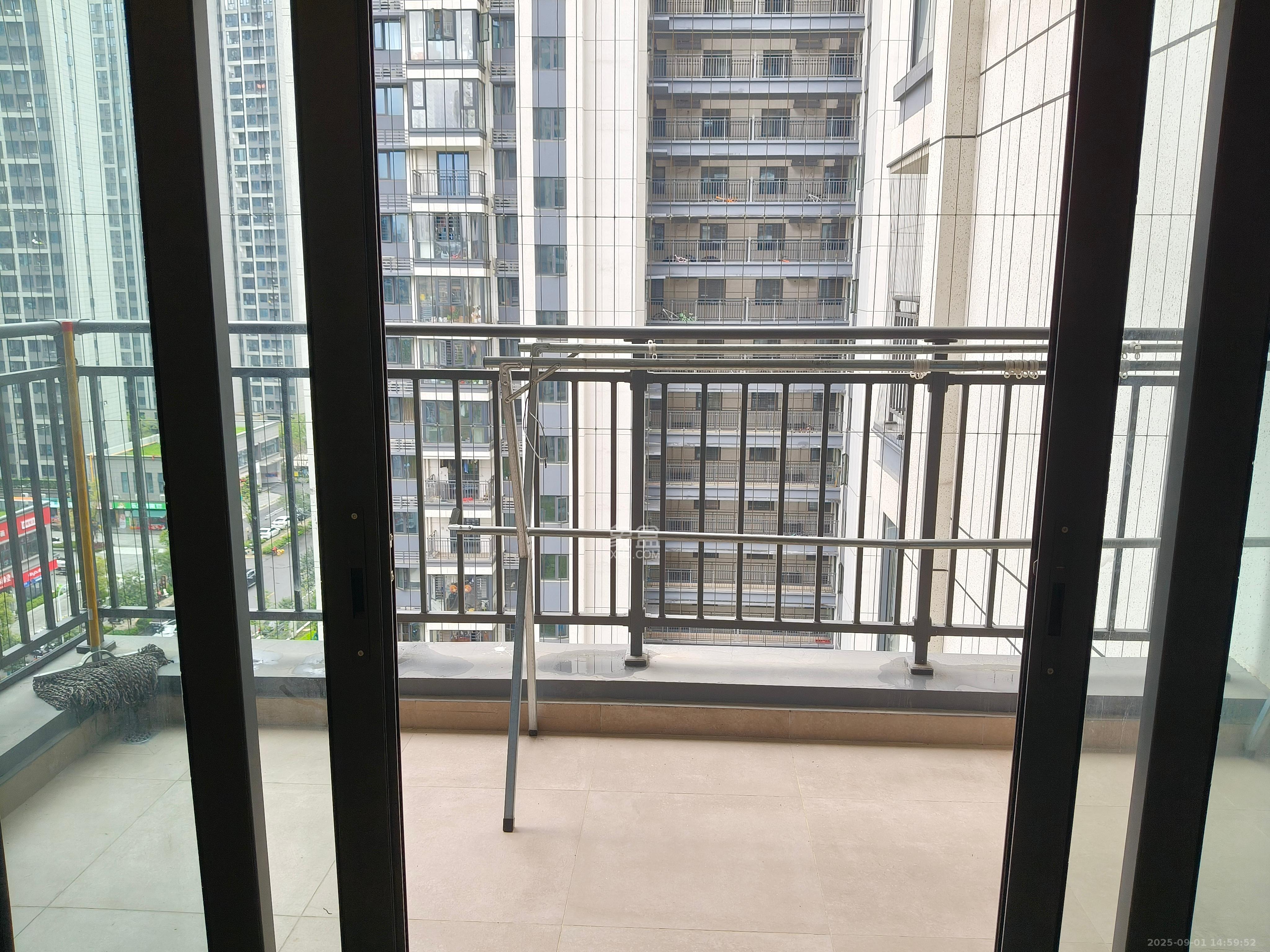 保利恒伟时光印象 4室2厅2卫 2600.0元/月 保利恒伟时光印象 4室2厅2卫 2600.0元/月室内图