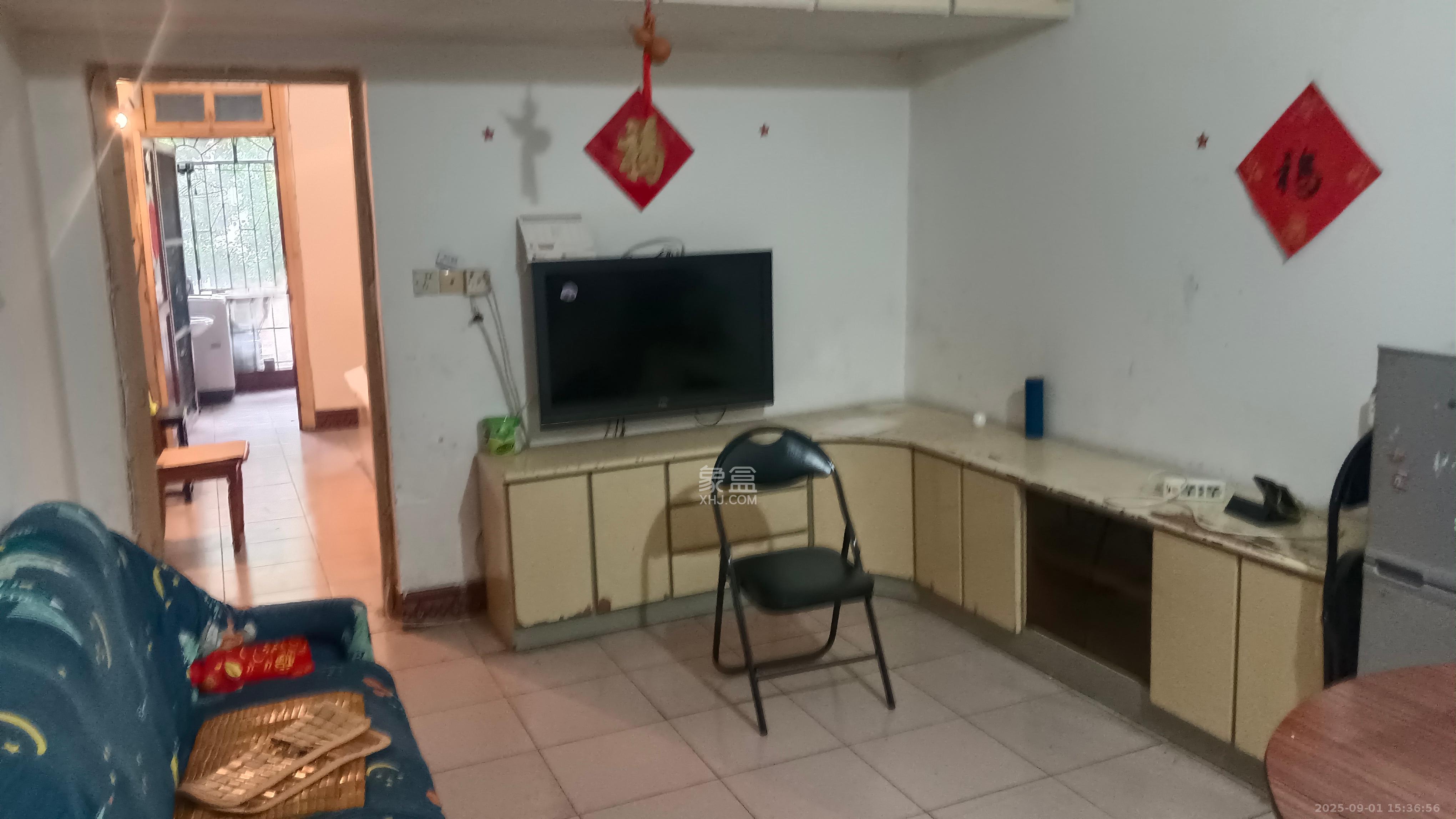 湖橡宿舍/湖橡小区  1室1厅1卫    1000.0元/月 湖橡宿舍/湖橡小区  1室1厅1卫    1000.0元/月