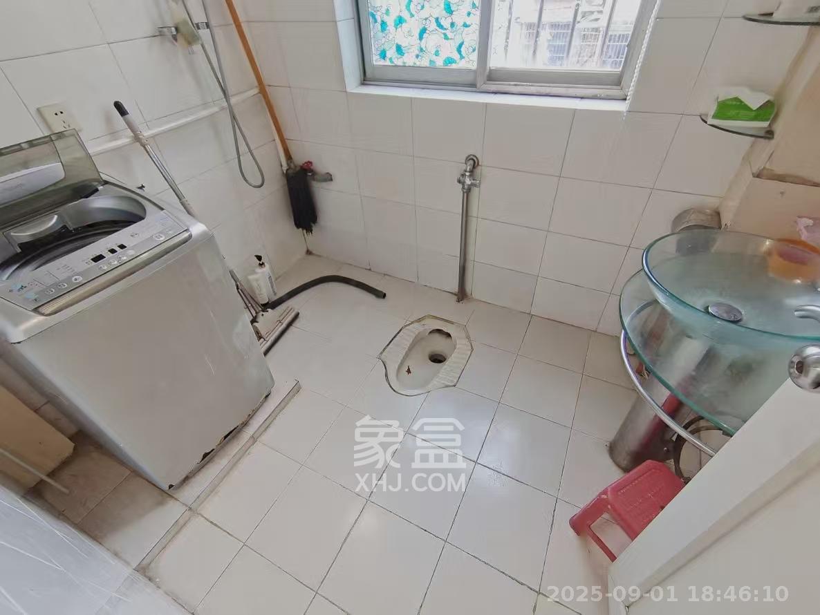 翡翠林居  2室2厅1卫   1600.00元/月室内图