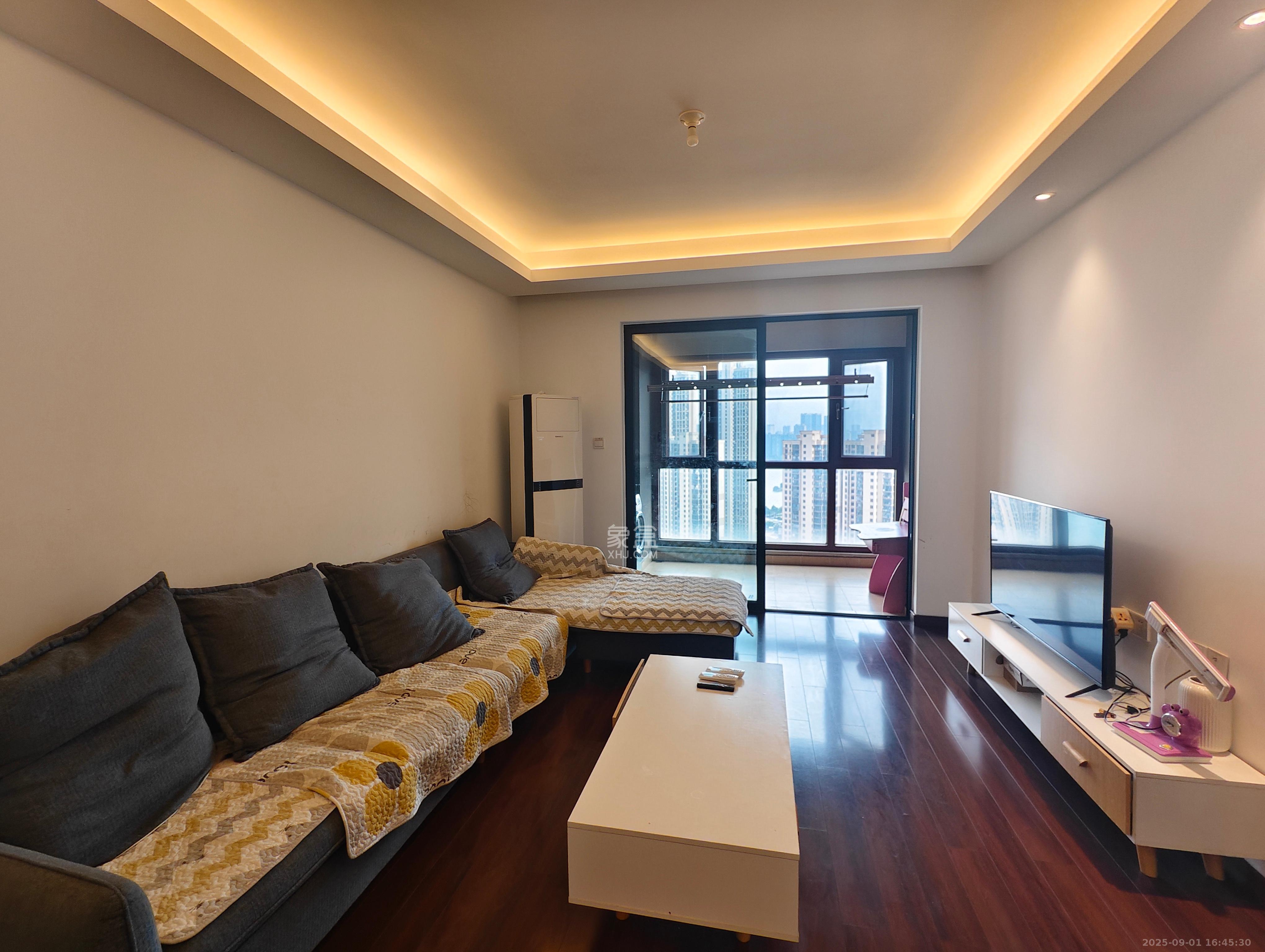 万科里金域国际  3室2厅2卫    3200.0元/月 万科里金域国际  3室2厅2卫    3200.0元/月室内图