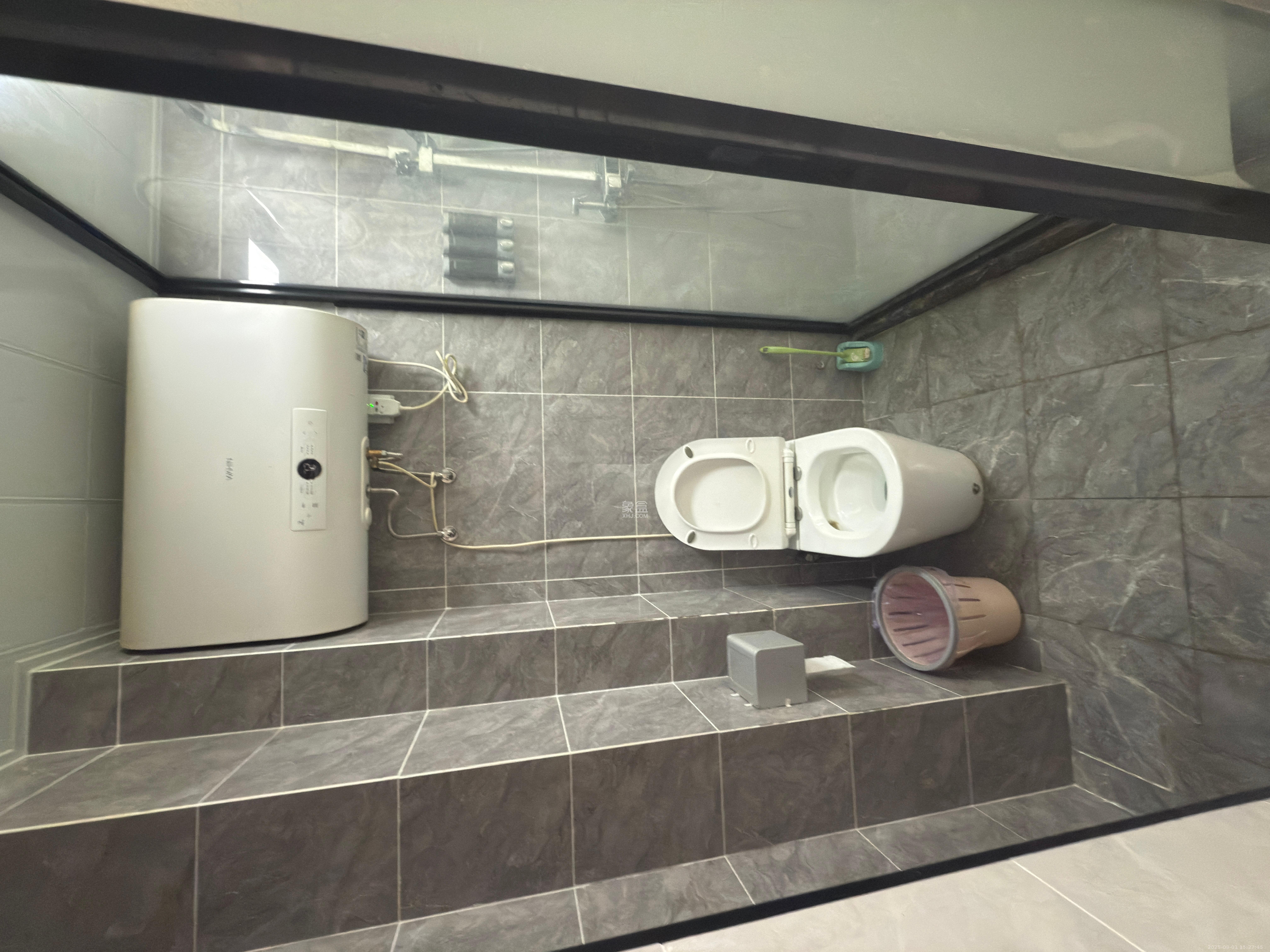 蚂蚁工房  1室1厅1卫    2000.0元/月室内图