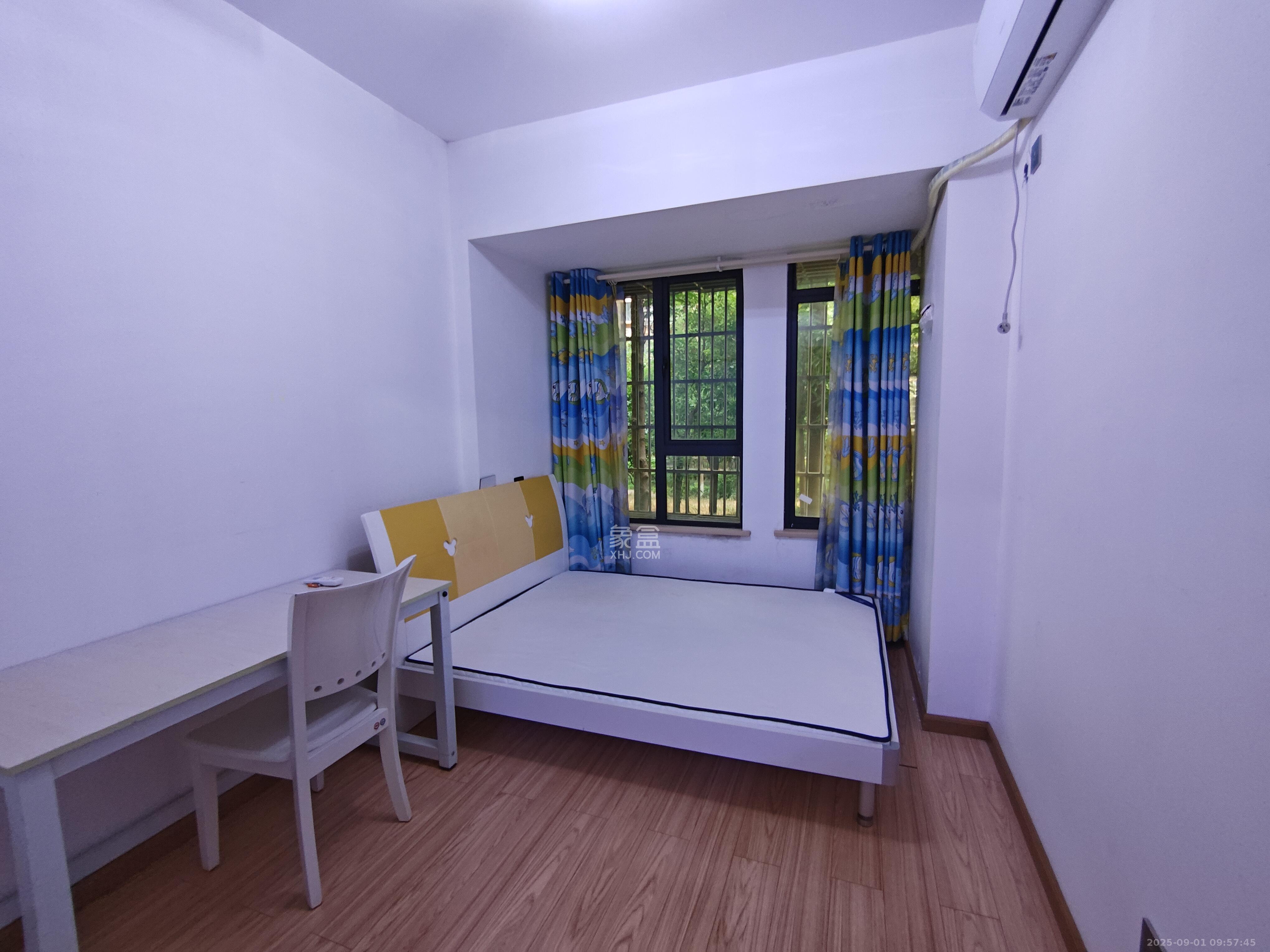 保利麓谷林语A区 3室2厅1卫 2500.0元/月 保利麓谷林语A区 3室2厅1卫 2500.0元/月室内图