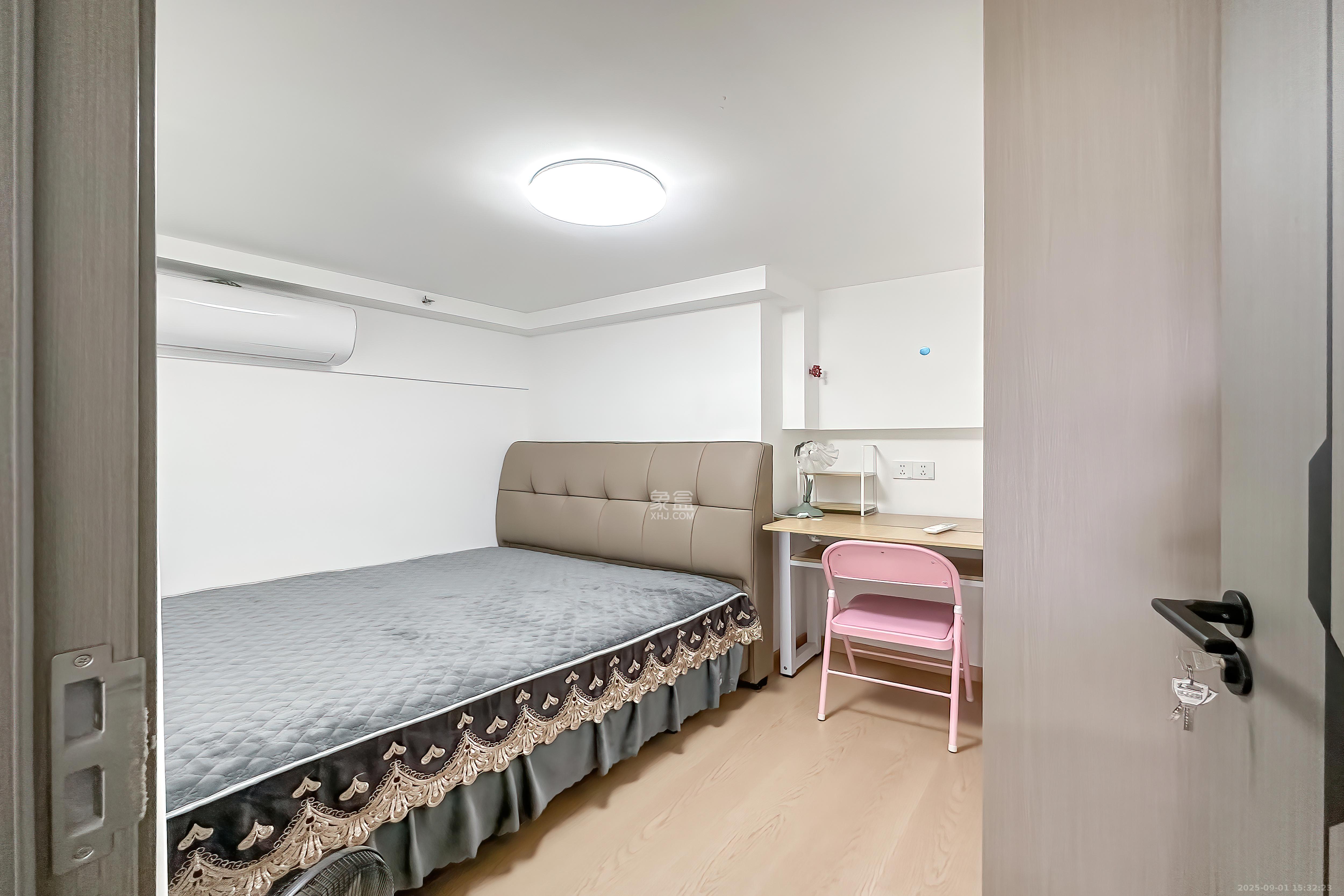 恒伟星中心 2室1厅1卫 40.0万 恒伟星中心 2室1厅1卫 40.0万卧室