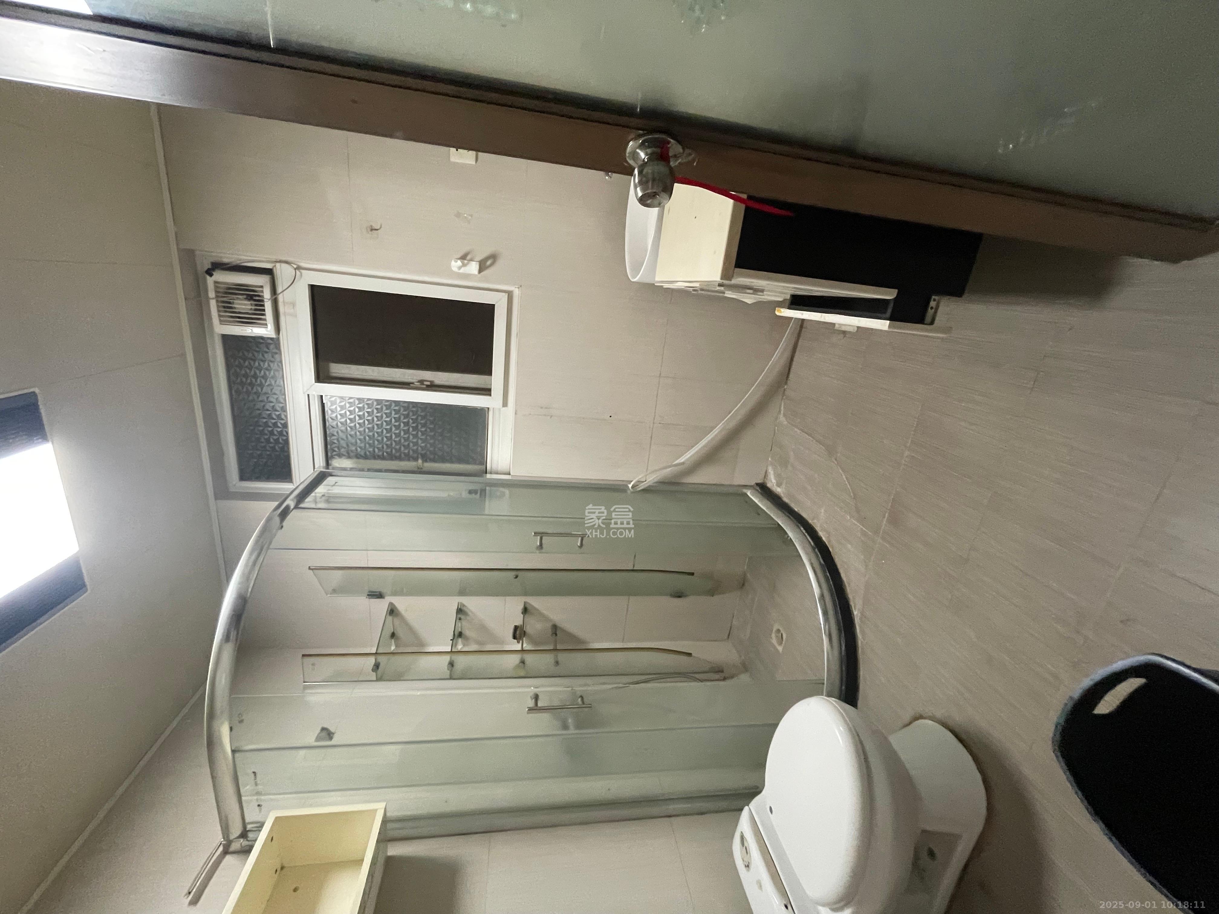 海利华宫大厦  1室2厅1卫    2500.0元/月 海利华宫大厦  1室2厅1卫    2500.0元/月室内图