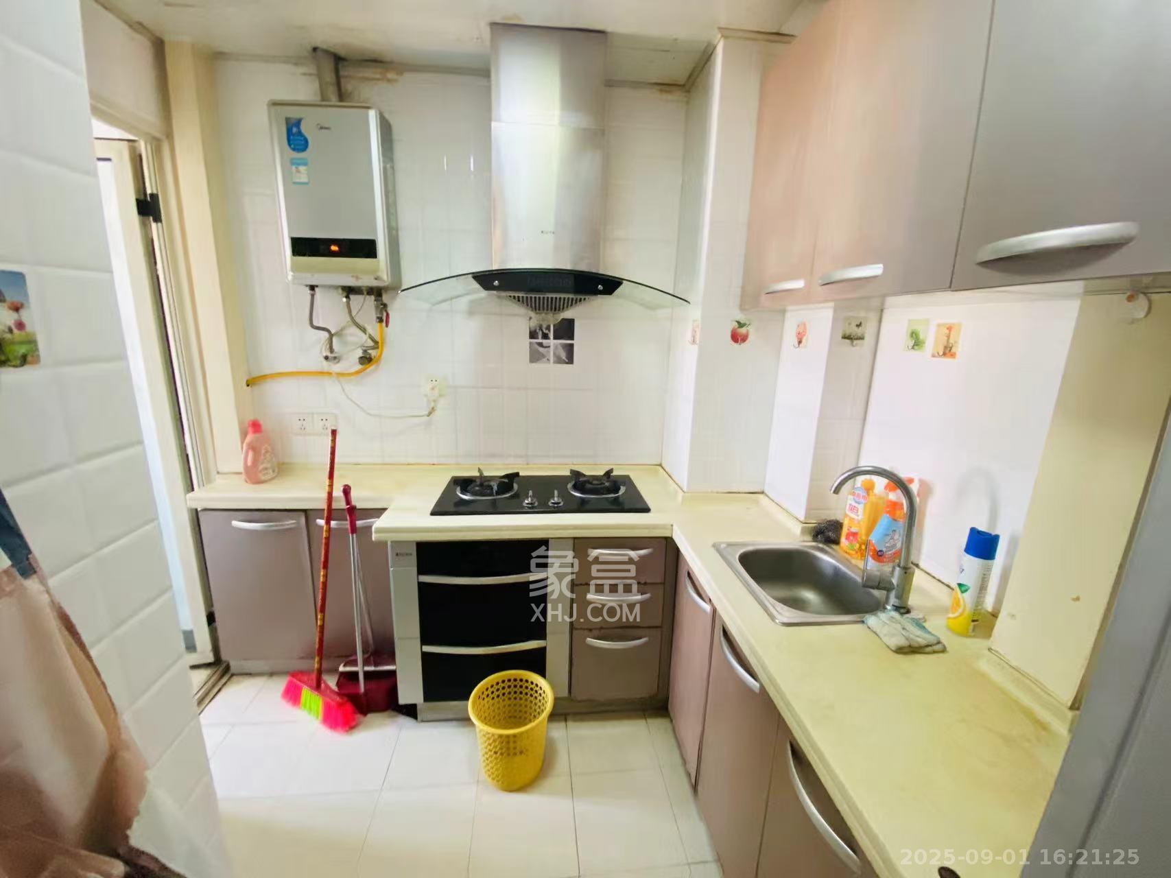 白沙晶城 1室1厅1卫 1900.0元/月 白沙晶城 1室1厅1卫 1900.0元/月室内图