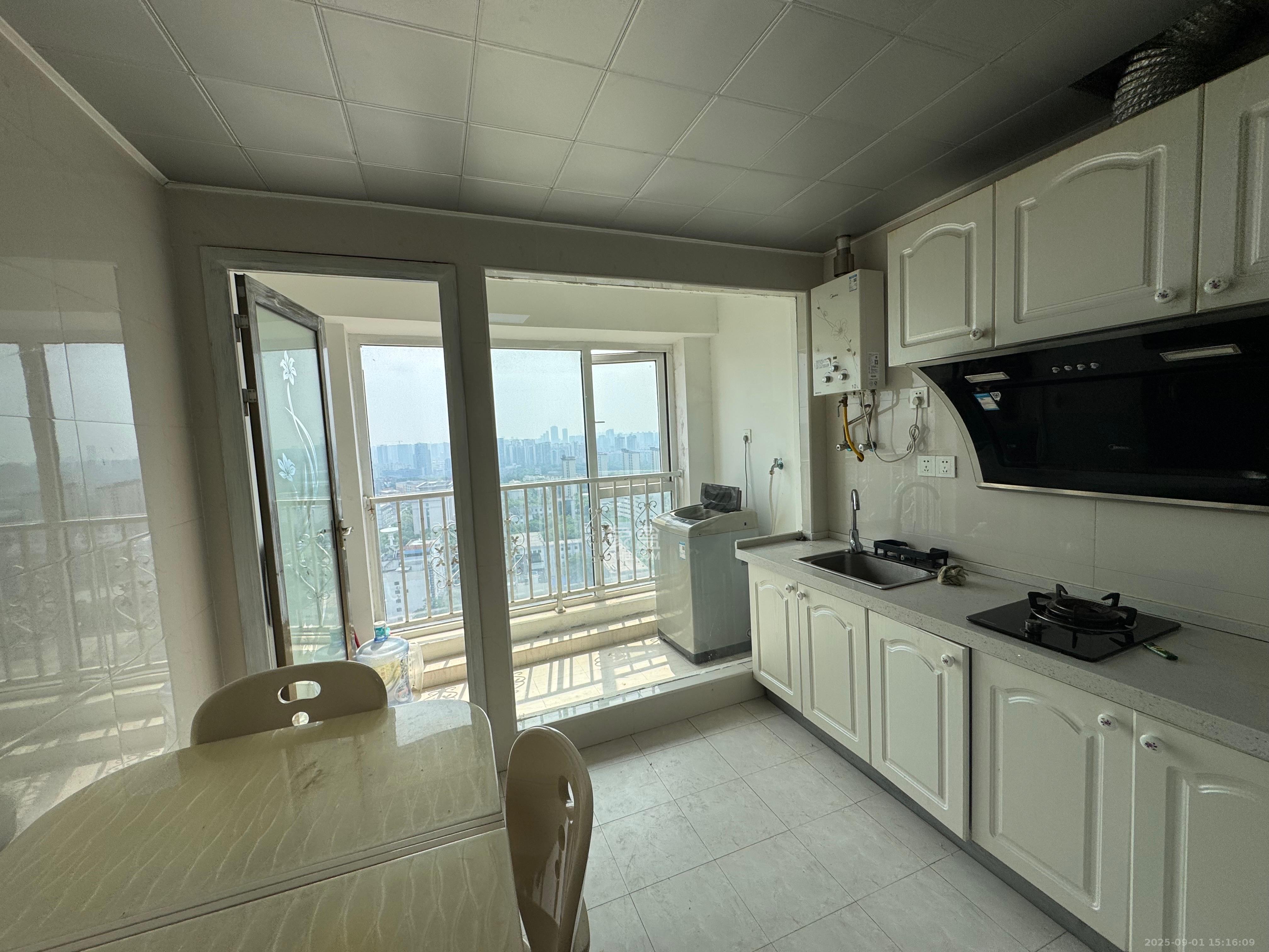 鸥波港湾  2室2厅1卫    2100.0元/月室内图