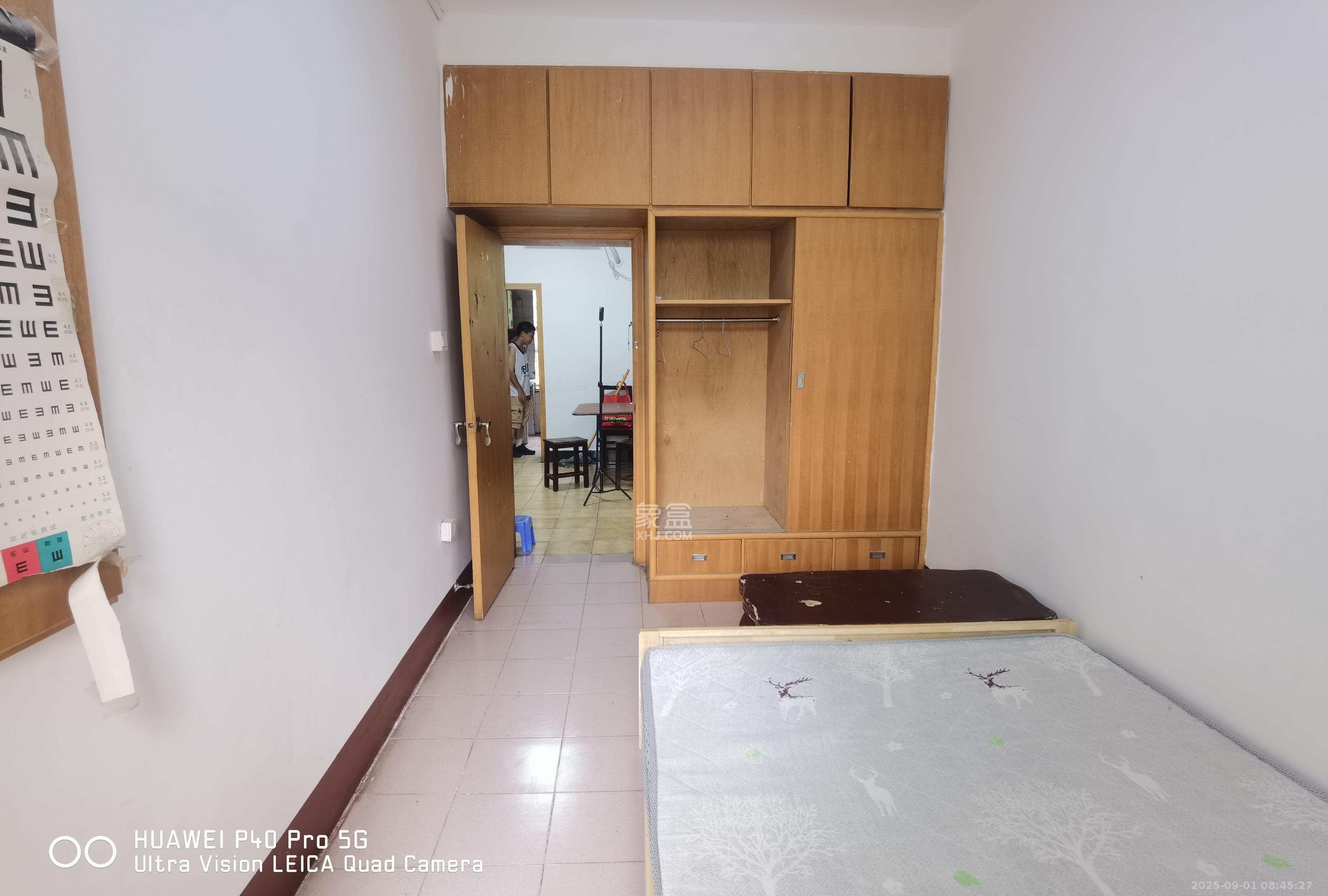 古堆山小区国家电网宿舍  2室1厅1卫    900.0元/月室内图