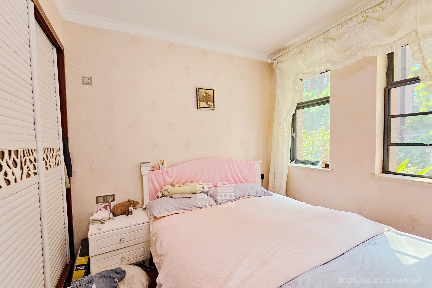 中隆国际御玺 4室2厅2卫 235.5万 中隆国际御玺 4室2厅2卫 235.5万卧室