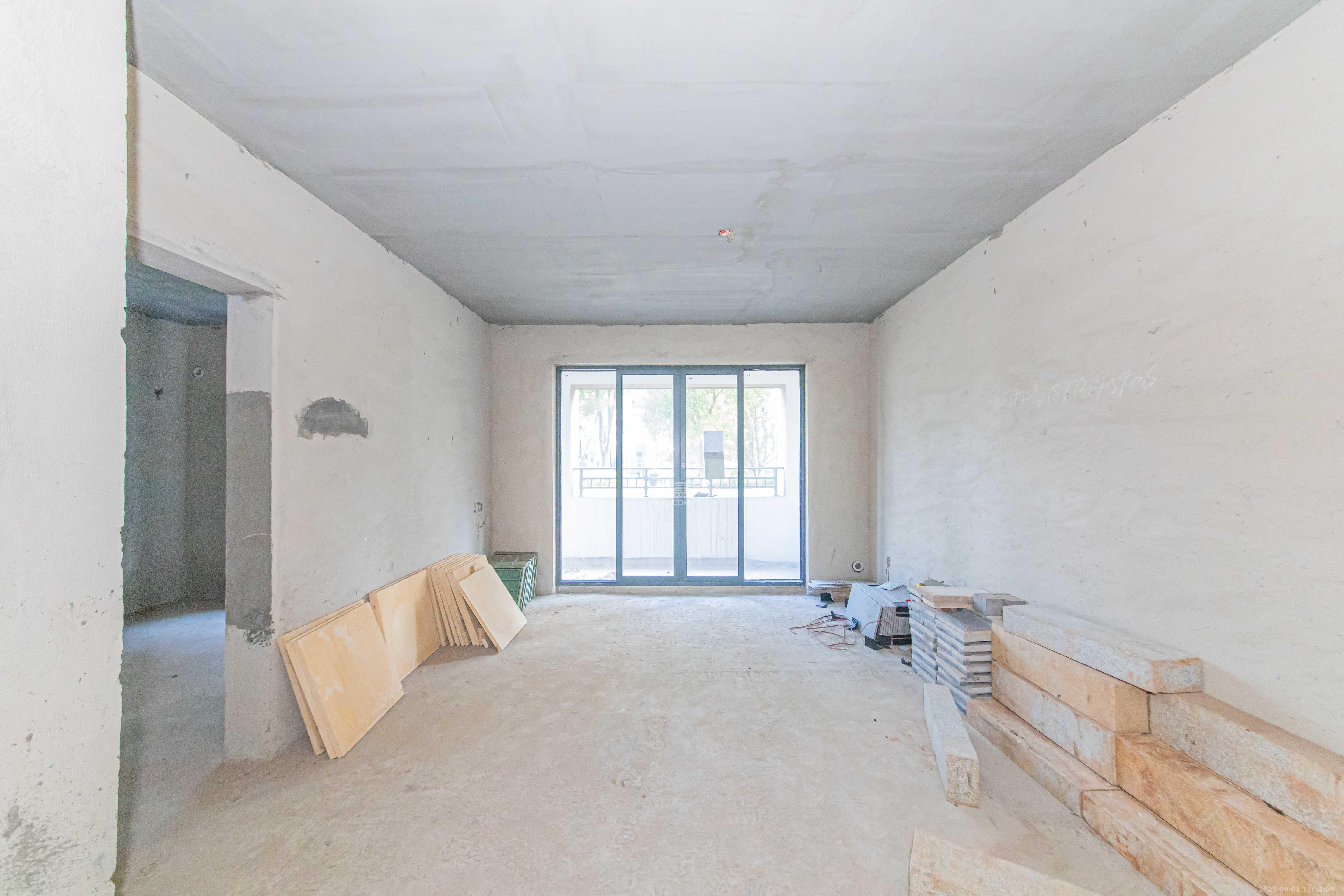 和泓融成府  4室2厅2卫    1500.0元/月室内图