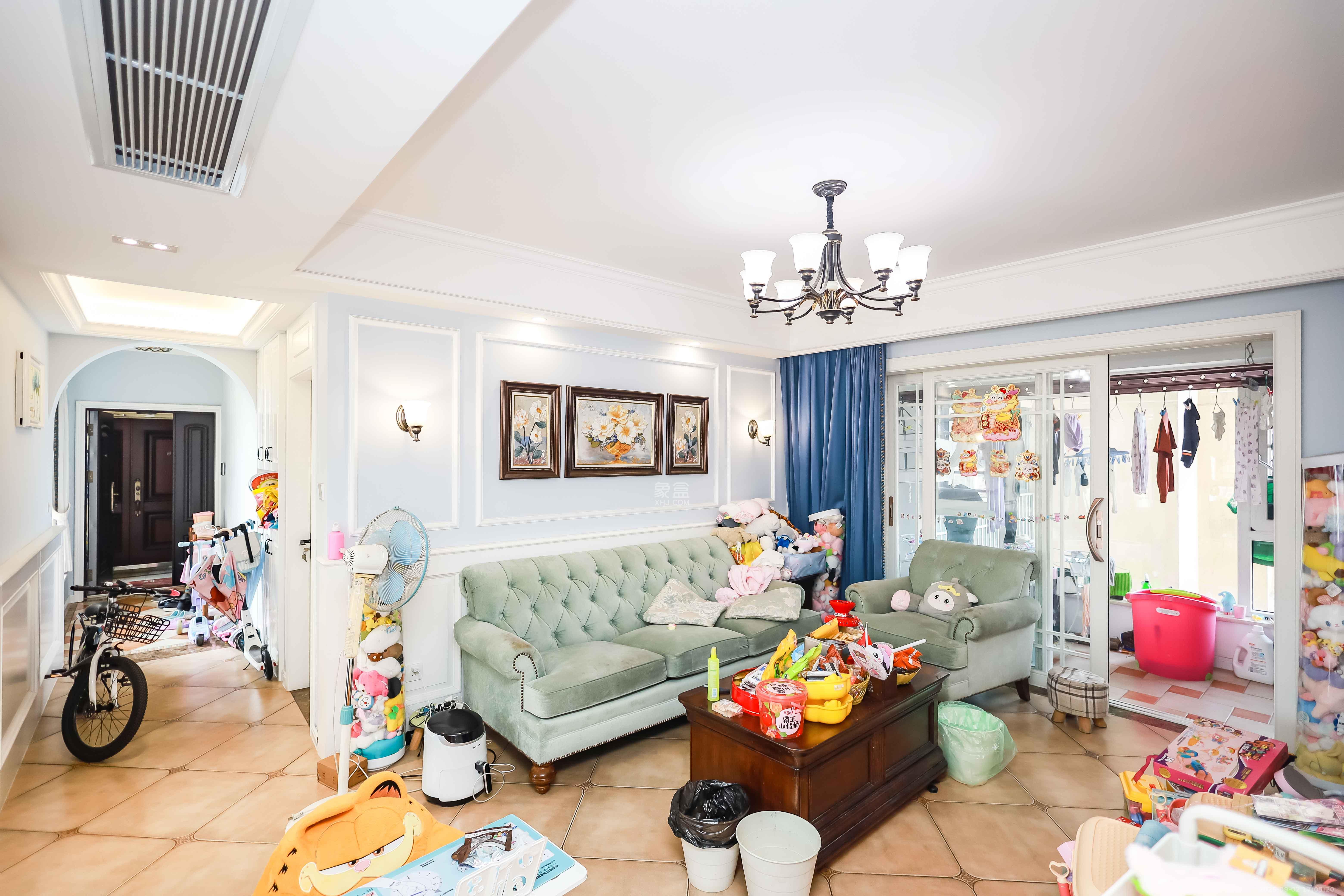 天麓尚层  4室2厅2卫    120.0万 天麓尚层  4室2厅2卫    120.0万客厅