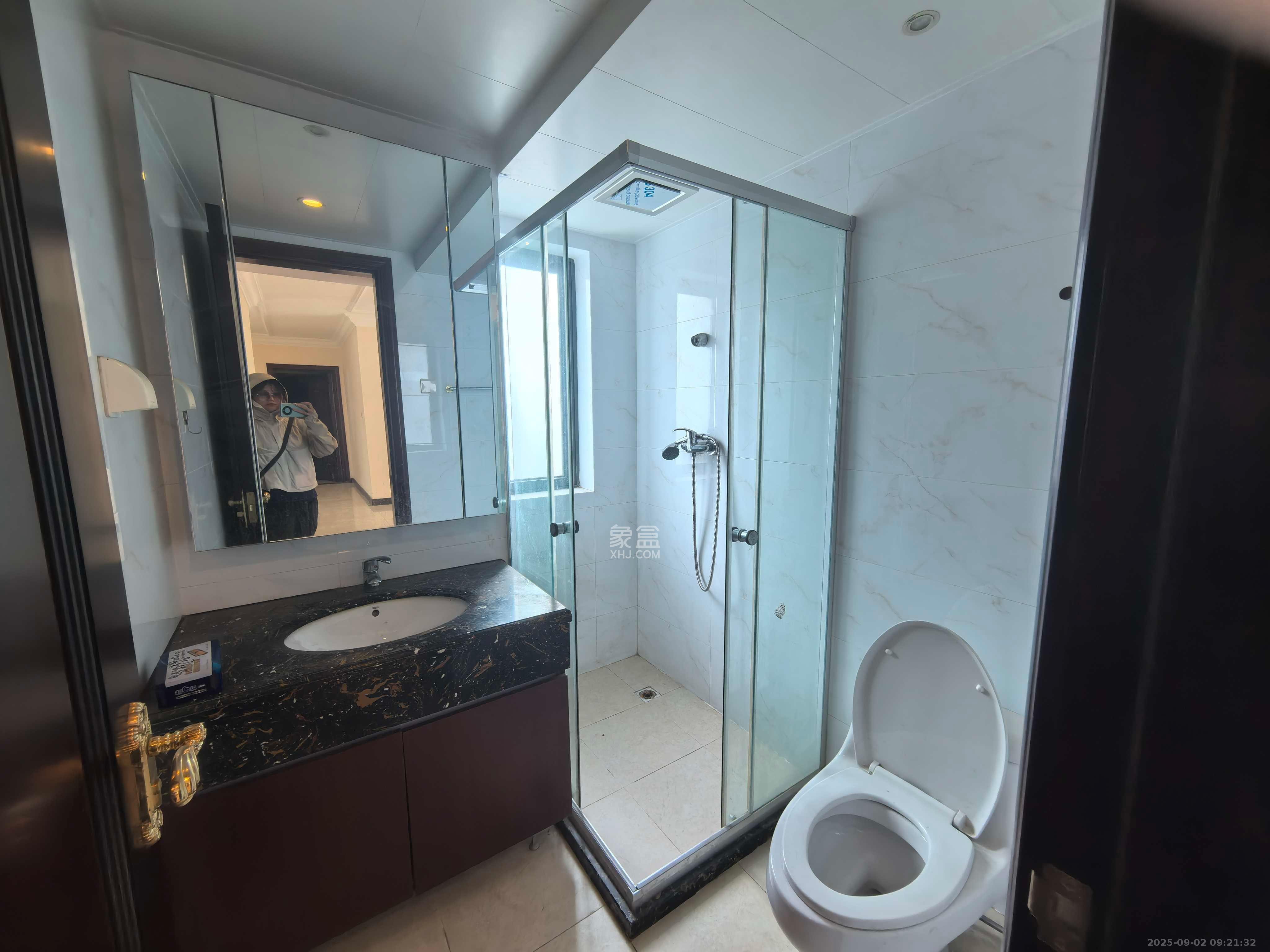 恒大国际广场  3室1厅1卫    2500.0元/月室内图