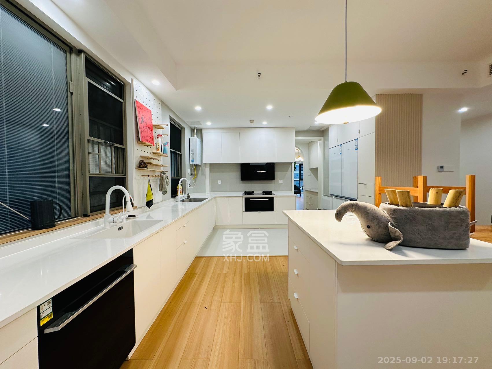 梅溪华府（新城金茂梦想华府）  4室2厅3卫    7000.0元/月室内图