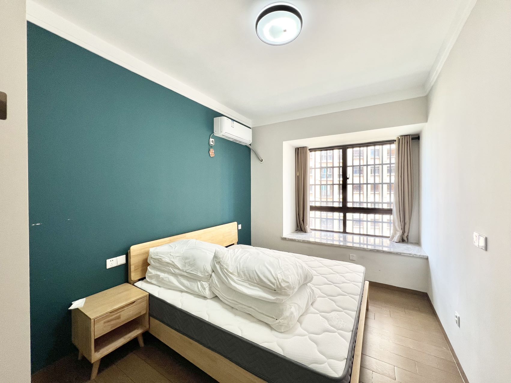 爱琴海  3室2厅2卫    3500.0元/月 爱琴海  3室2厅2卫    3500.0元/月室内图