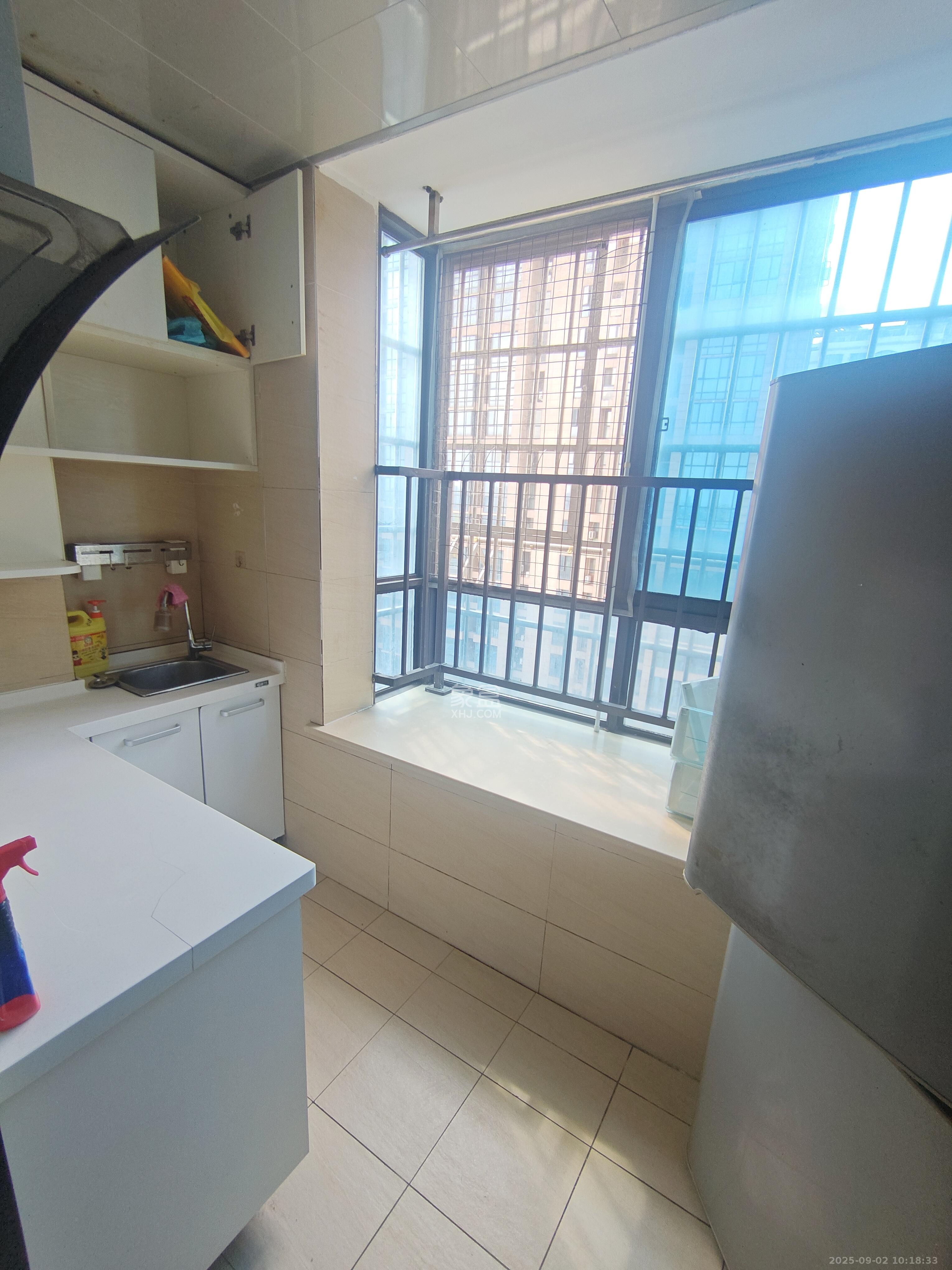 长盛上东区 1室1厅1卫 1680.0元/月 长盛上东区 1室1厅1卫 1680.0元/月室内图