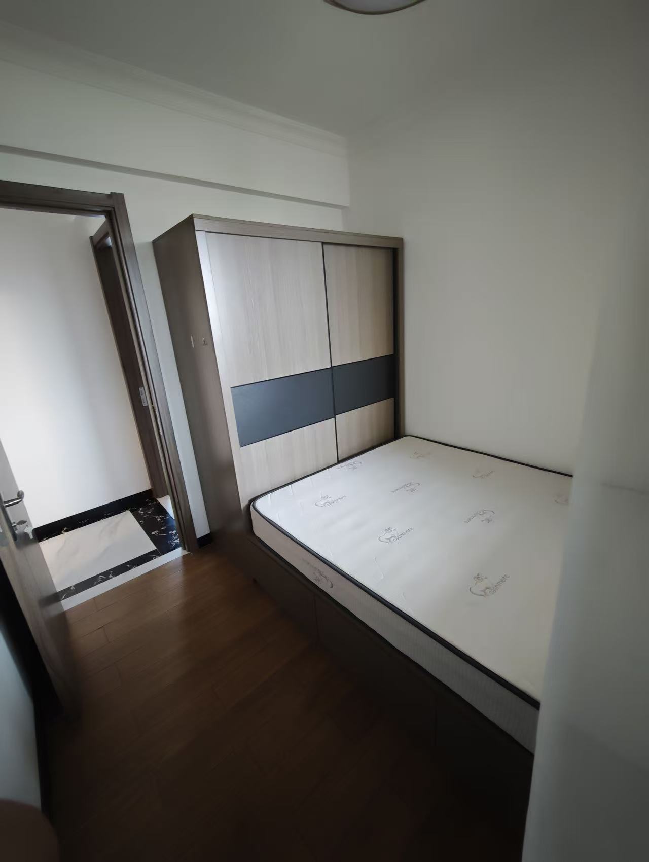 碧桂园公园上城 3室2厅2卫 2800.0元/月 碧桂园公园上城 3室2厅2卫 2800.0元/月室内图