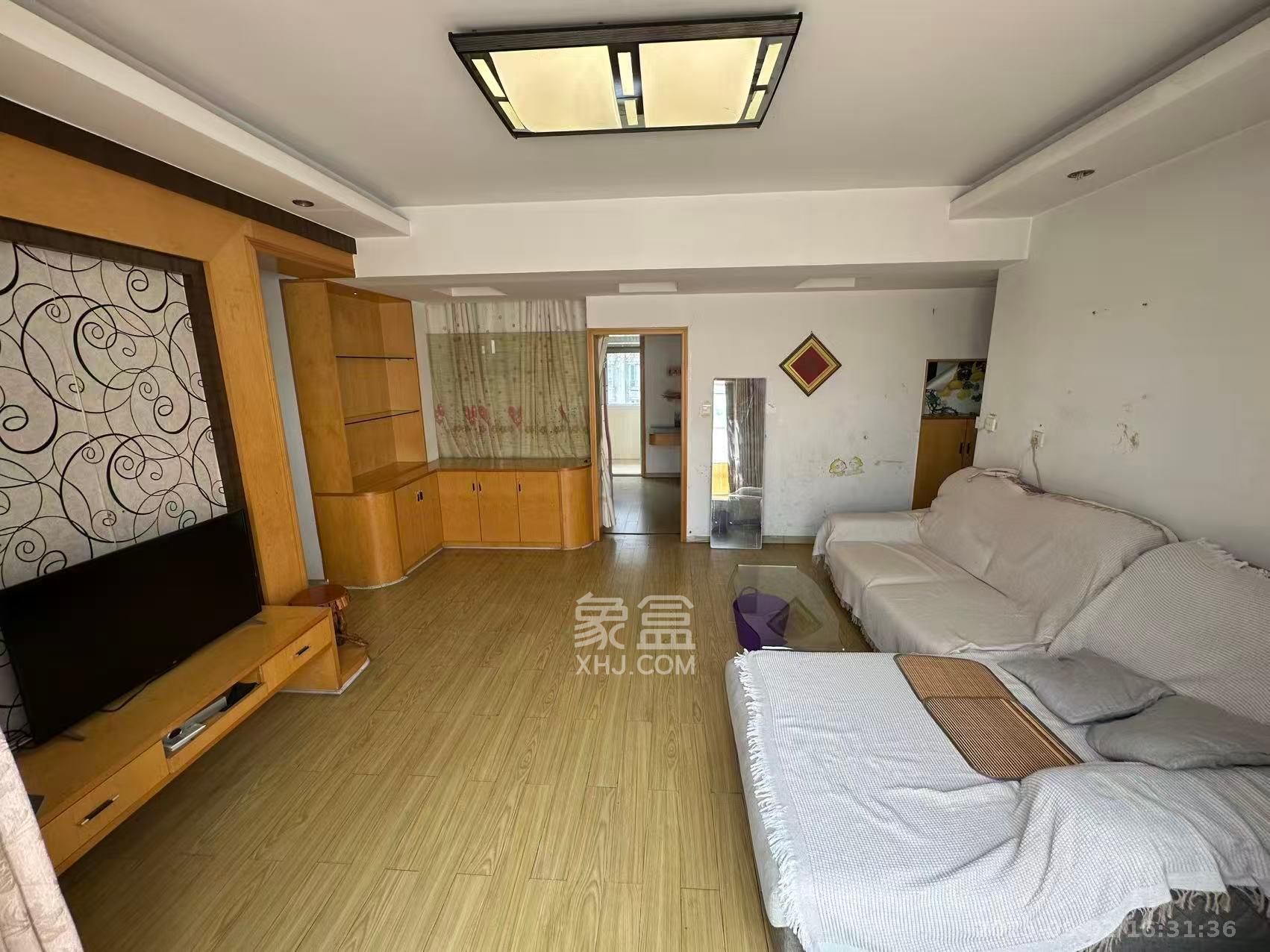 振湘园  3室2厅1卫    1600.0元/月 振湘园  3室2厅1卫    1600.0元/月室内图