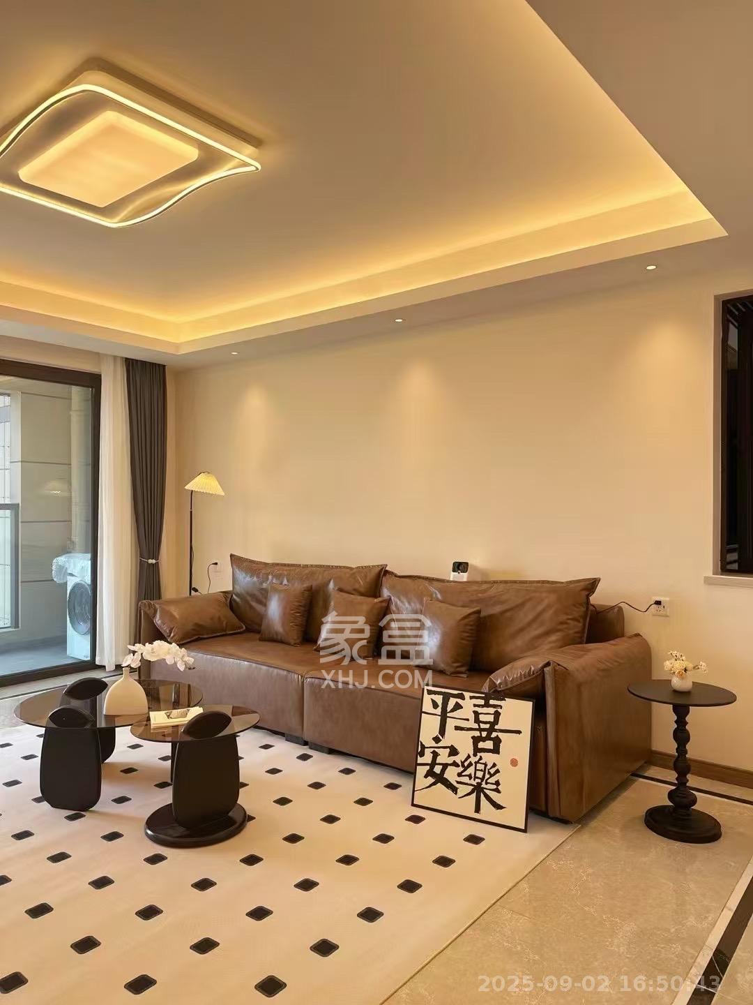 龙湖铂金中心(龙湖春江郦城)  4室2厅2卫    5800.0元/月 龙湖铂金中心(龙湖春江郦城)  4室2厅2卫    5800.0元/月