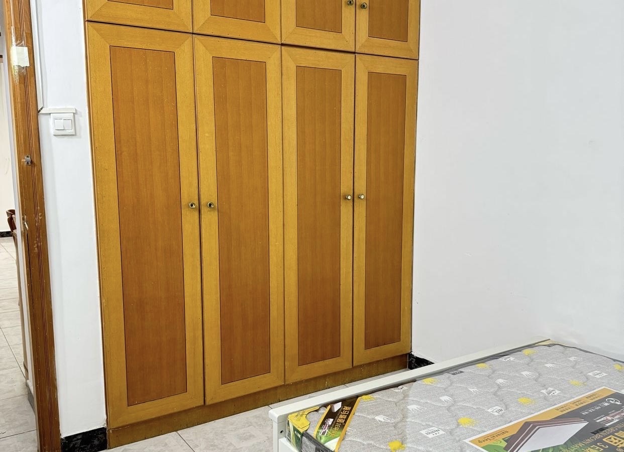 海关宿舍(盐灶路) 3室2厅1卫 2300.0元/月 海关宿舍(盐灶路) 3室2厅1卫 2300.0元/月室内图