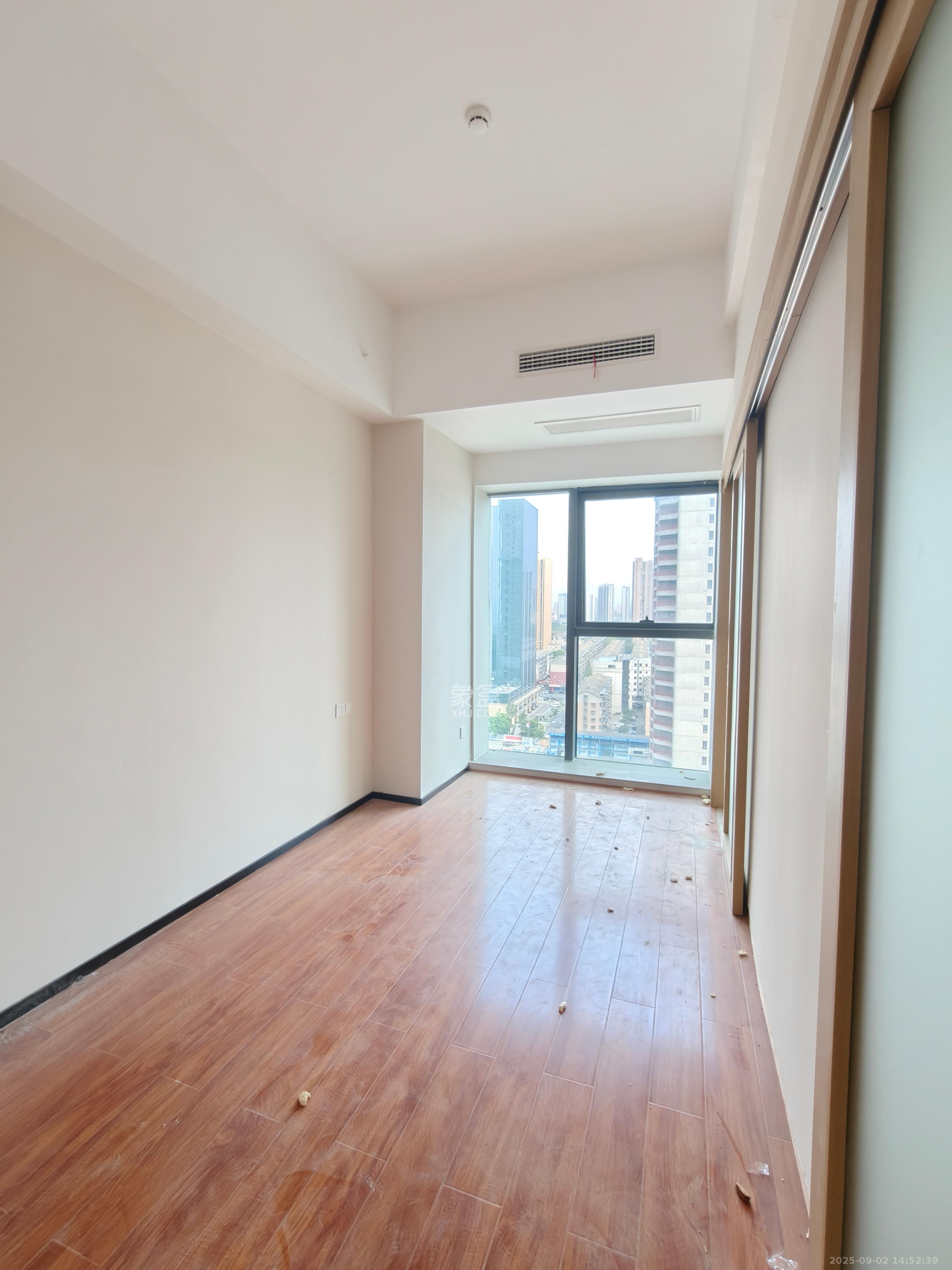 恒大珺悦府  1室1厅1卫    2500.0元/月 恒大珺悦府  1室1厅1卫    2500.0元/月室内图