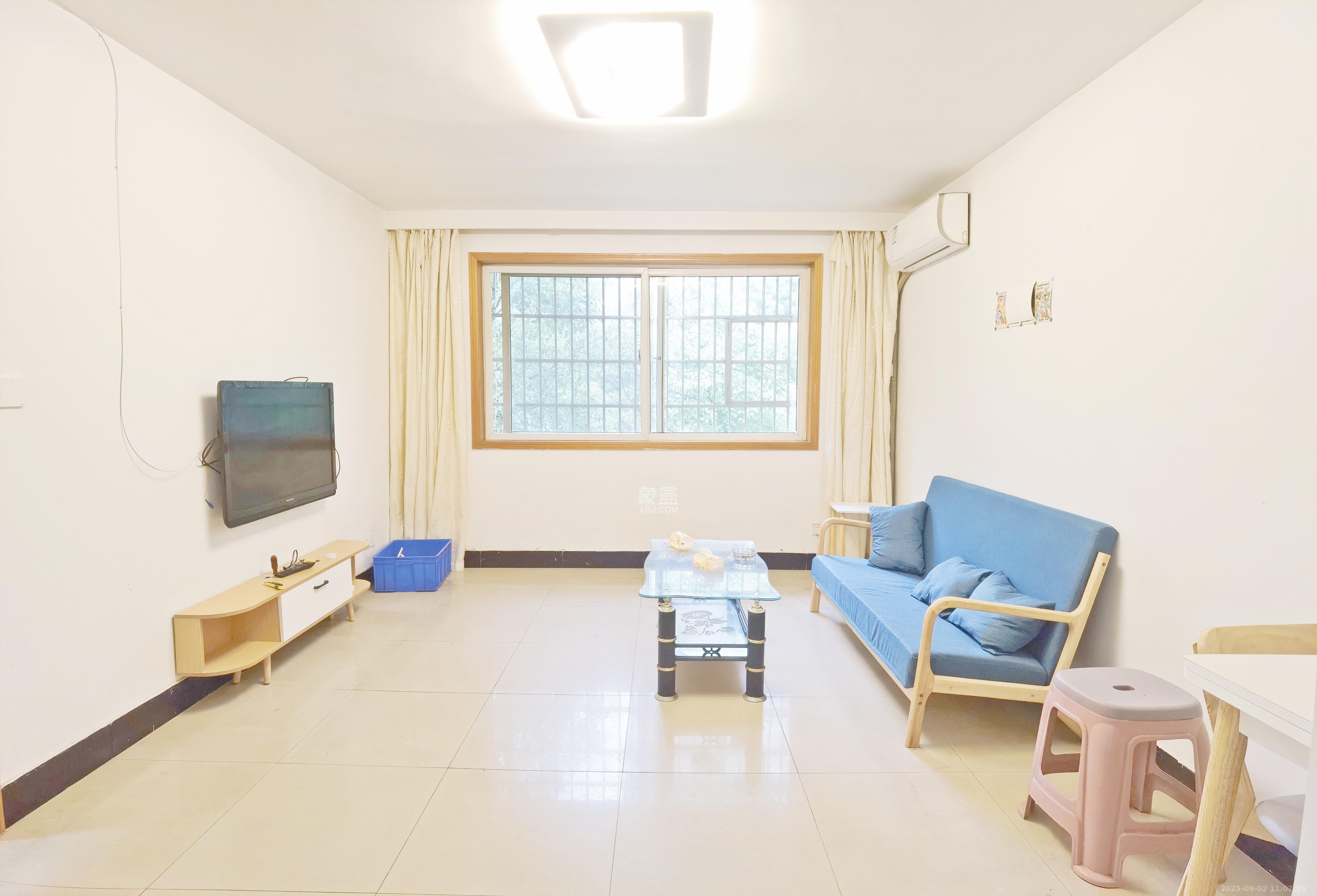 枫林美景  2室1厅1卫    1700.0元/月室内图