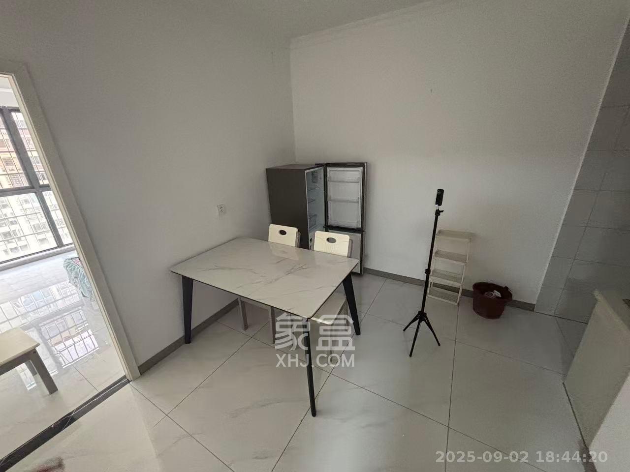 金南家园三期 2室1厅1卫 1800.0元/月 金南家园三期 2室1厅1卫 1800.0元/月室内图